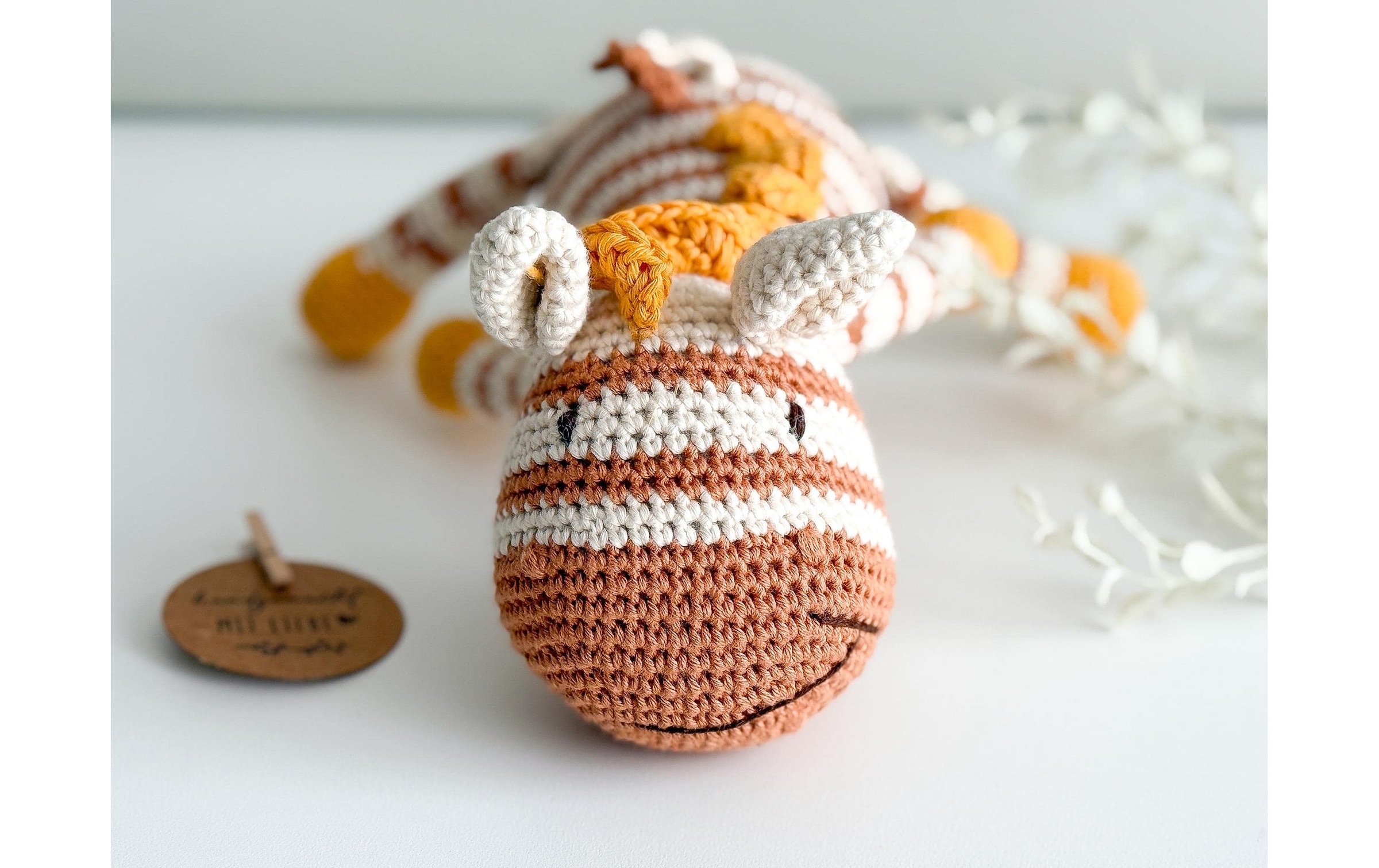   Neugeborenen-Geschenkset »Welcomebabybox Enno – Decke & Zebra« 2 Stk. Kuschelige 2-teilige Geschenkbox für Babys