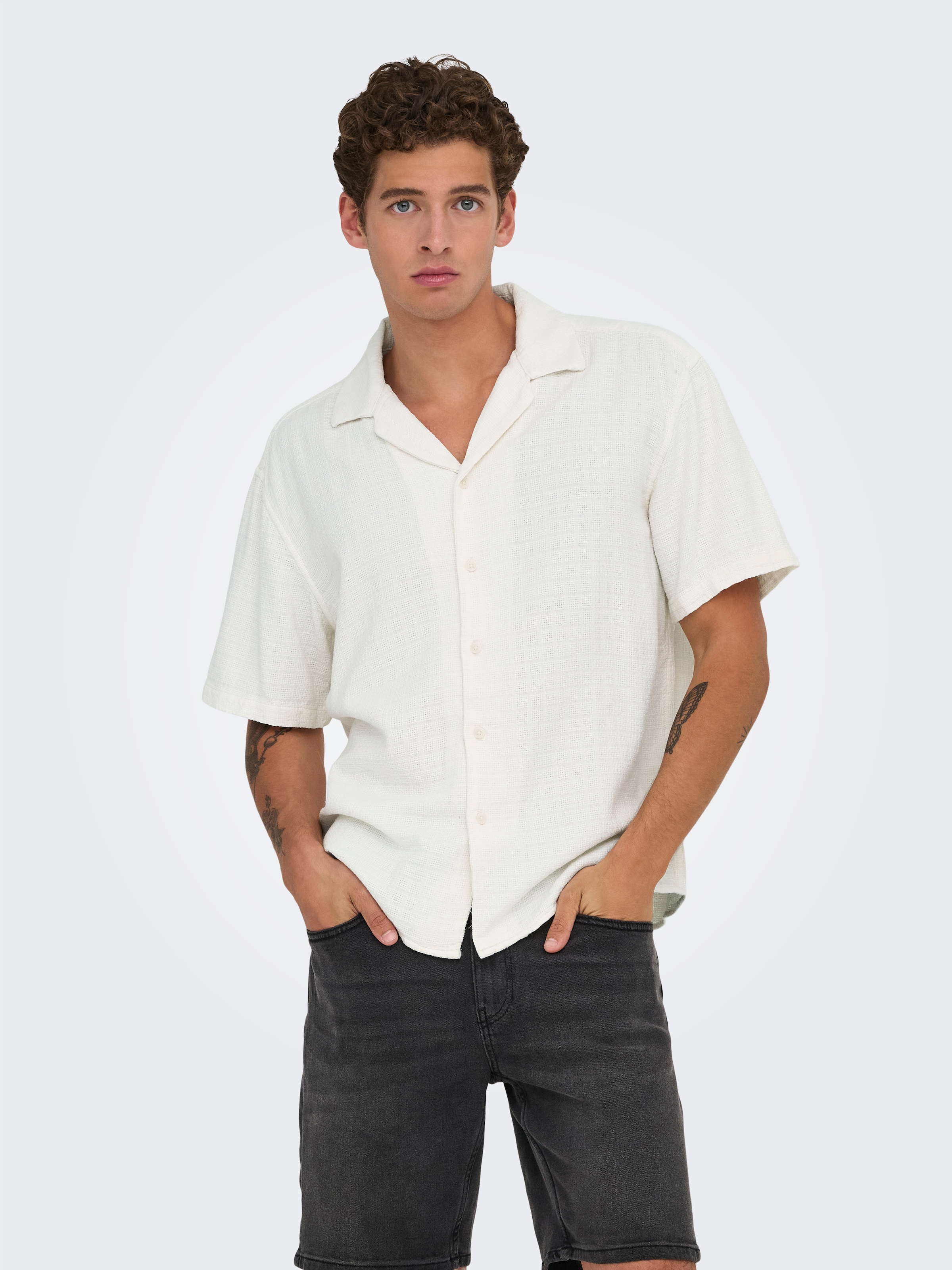 Image of ONLY & SONS Kurzarmhemd "ONSLATHAM RLXSS RESORT LINEN STRUC 0257" Viskose mit Leinen, normal geschnitten