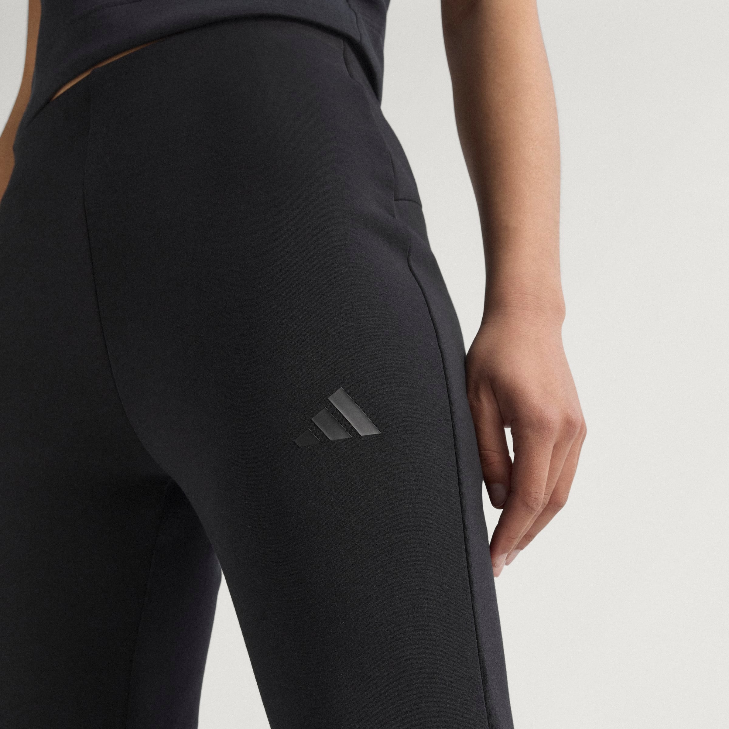 adidas Sportswear Pantalon de sport »W ALL SZN SL FP«  schlanke Passform, mittelhoher Bund, mit Gummizug