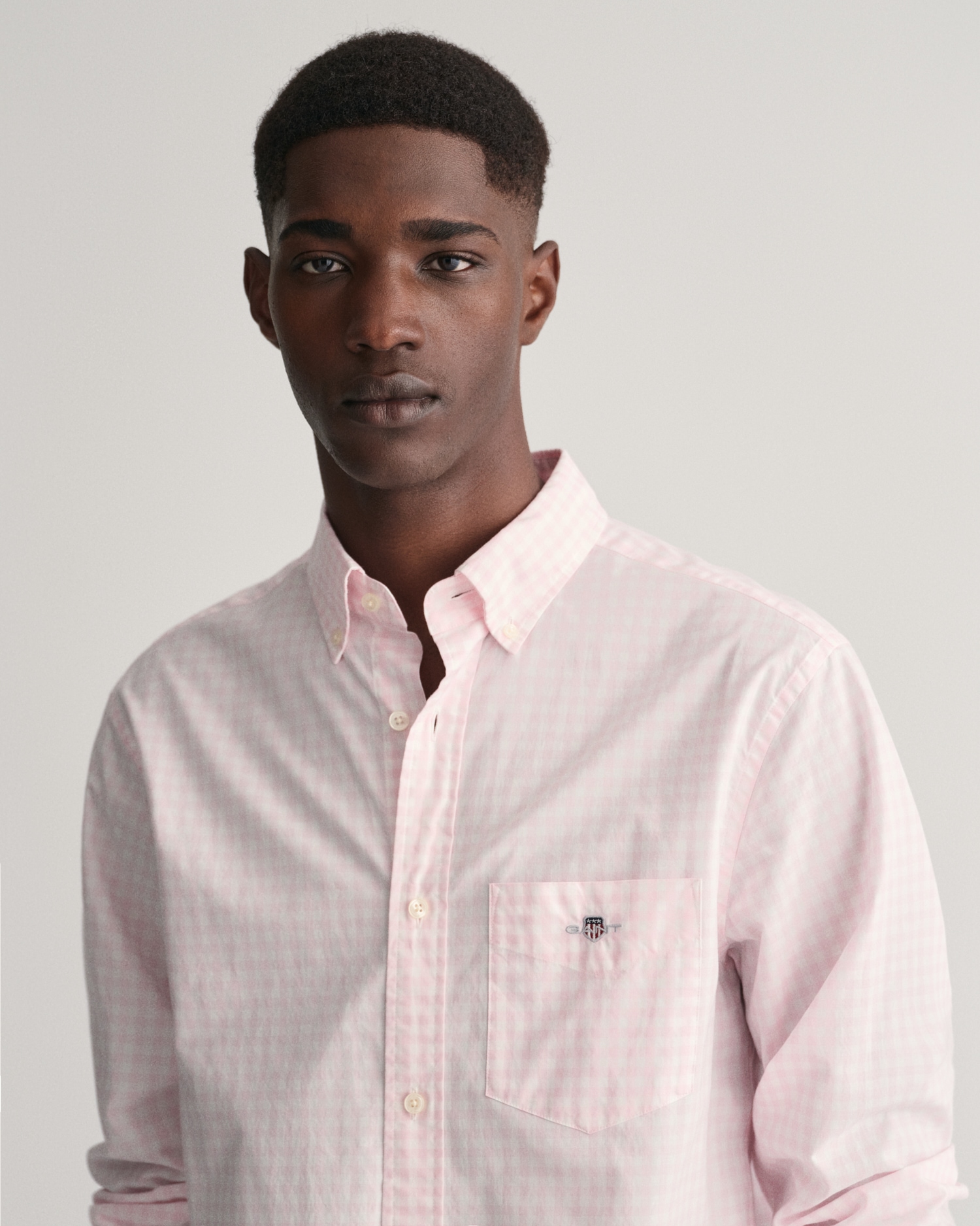 Gant Langarmhemd »REG POPLIN GINGHAM SHIRT«, mit Logostickerei auf der Brust