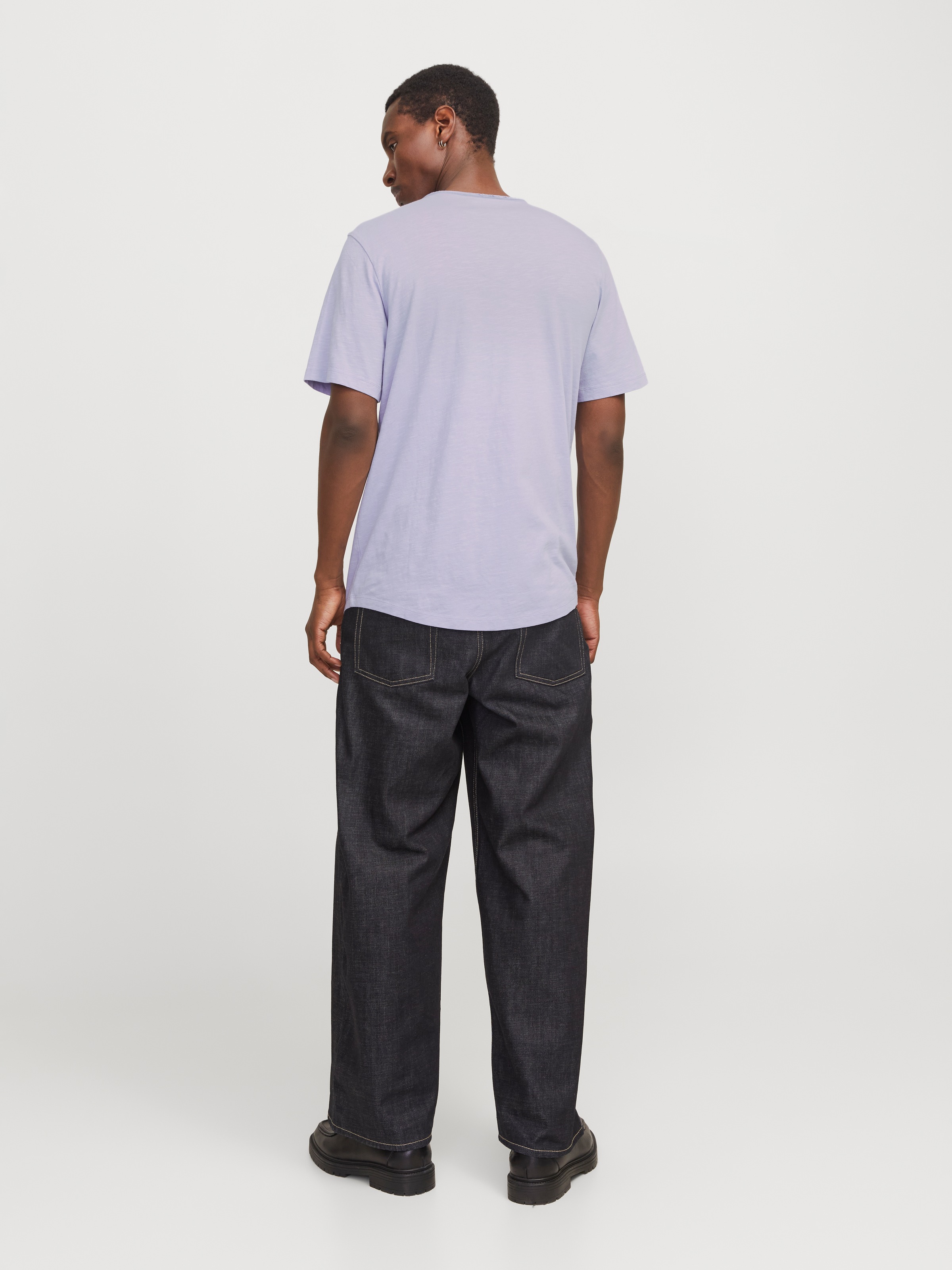 Jack & Jones Rundhalsshirt »JJEBASHER TEE O-NECK SS NOOS«, mit Rundhalsausschnitt