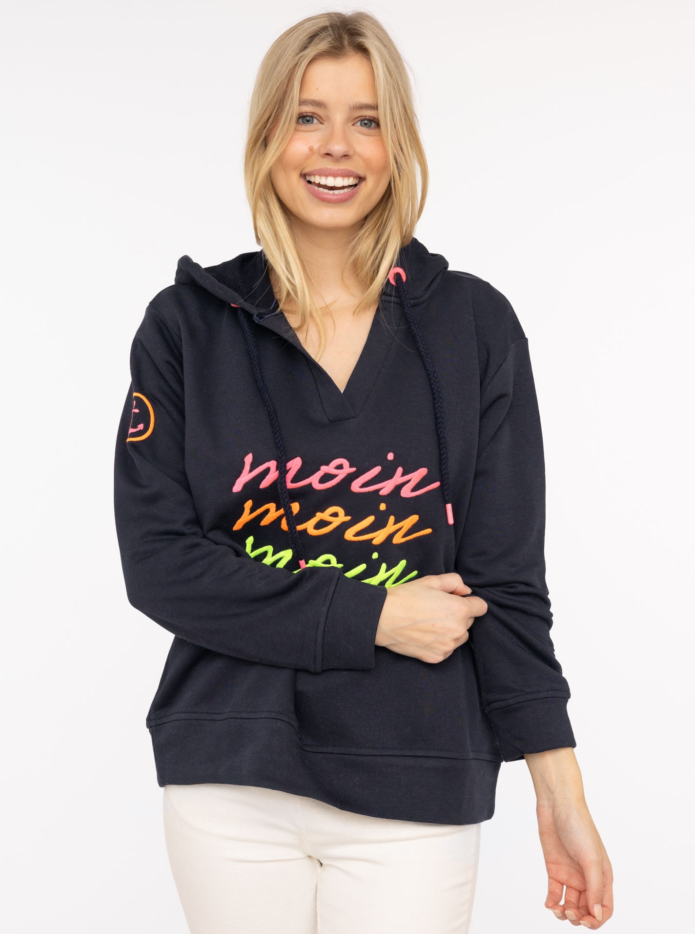 Image of Zwillingsherz Hoodie ""Moin Moin Moin"", V-Ausschnitt, bunte Stickerei, Kapuze, Kordelzug