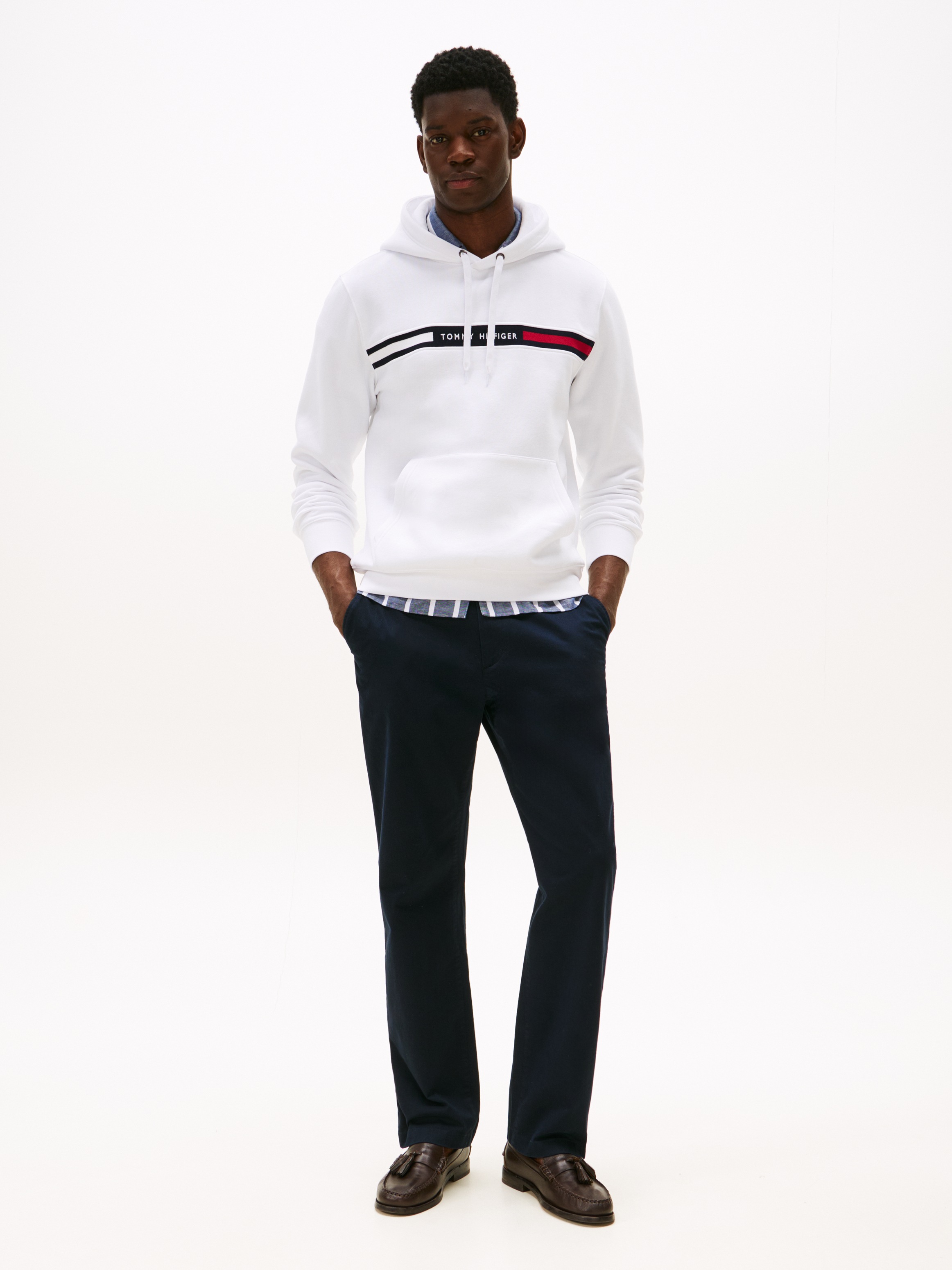Tommy Hilfiger Kapuzensweatshirt »HILFIGER CHEST INSERT HOODY mit Kapuze und Logoschriftzug«, unifarben, casual, regular fit, Baumwollmix, Kapuze
