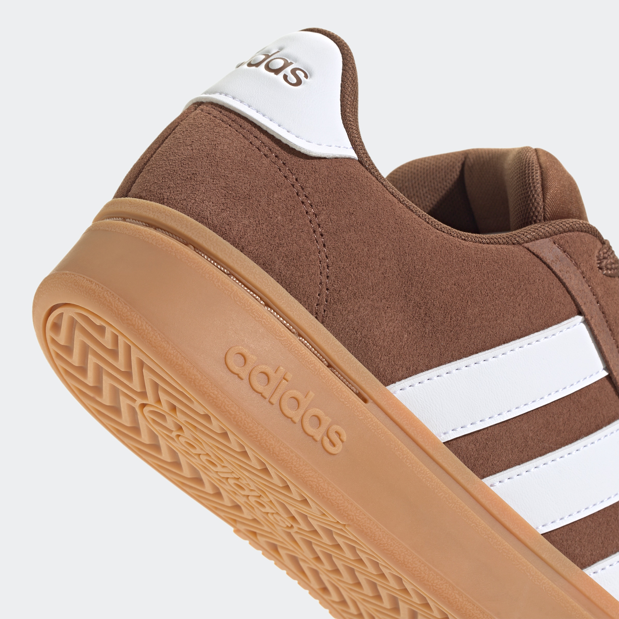 adidas Sportswear Sneaker »GRAND COURT ALPHA«, Design inspiriert vom adidas Campus 00