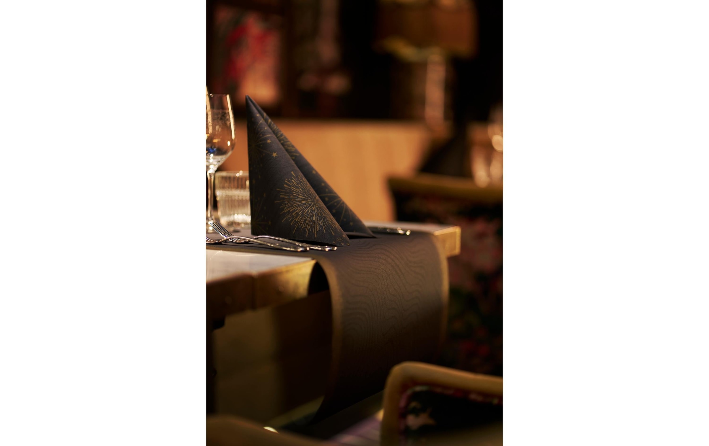   Tischläufer »Duni Tête-à-Tête, 0.4 x 24 m, 1 Stück« Wasserabweisender und robuster Tischläufer