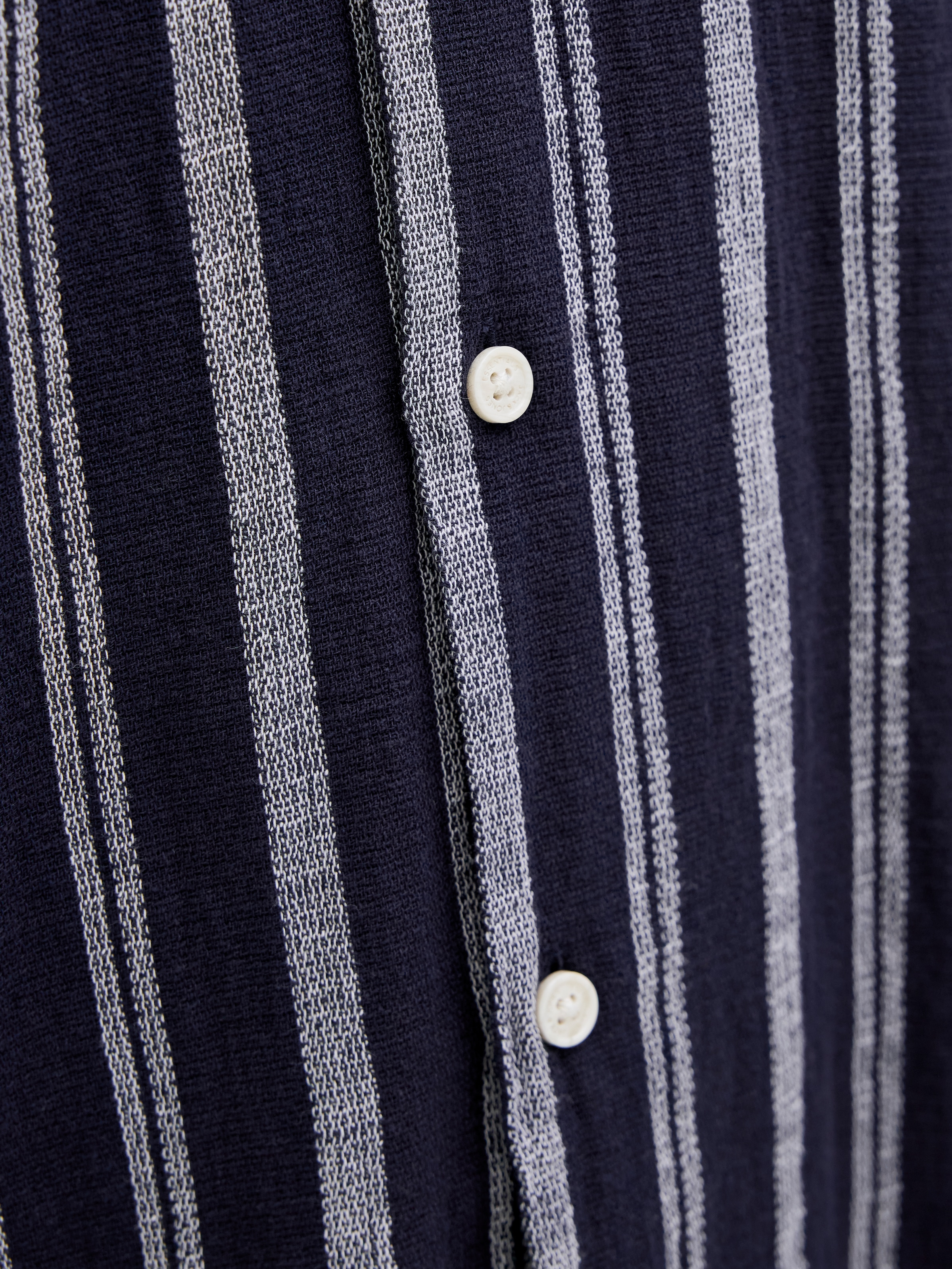 Jack & Jones Kurzarmhemd »JJEENZO STRIPE RESORT SHIRT SS SN«, mit Streifen Muster