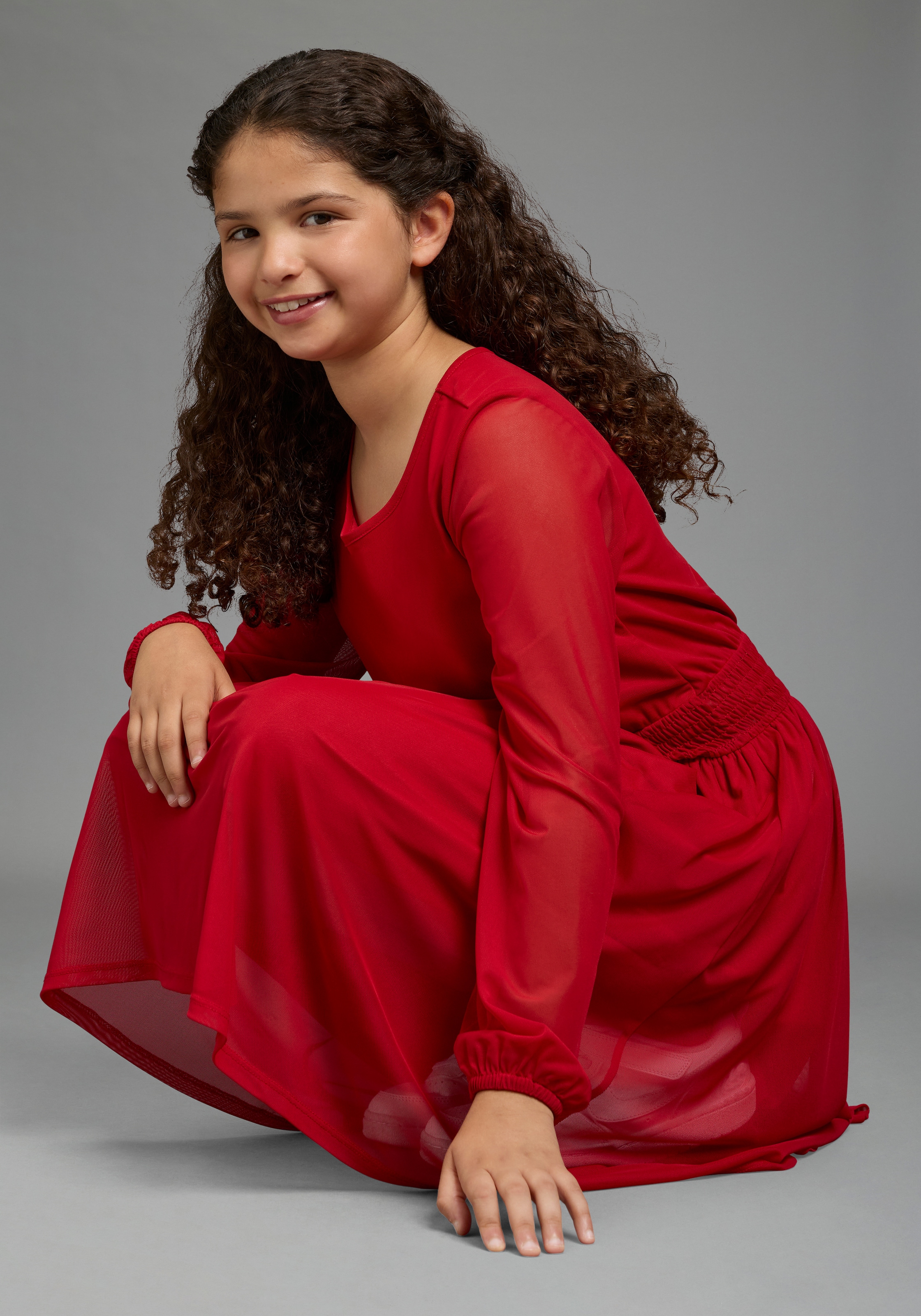 Bruno Banani Robe en mousseline de soie »Meshkleid mit transparenten Ärmeln für festliche Anlässe« Robe-tunique festive avec chiffon