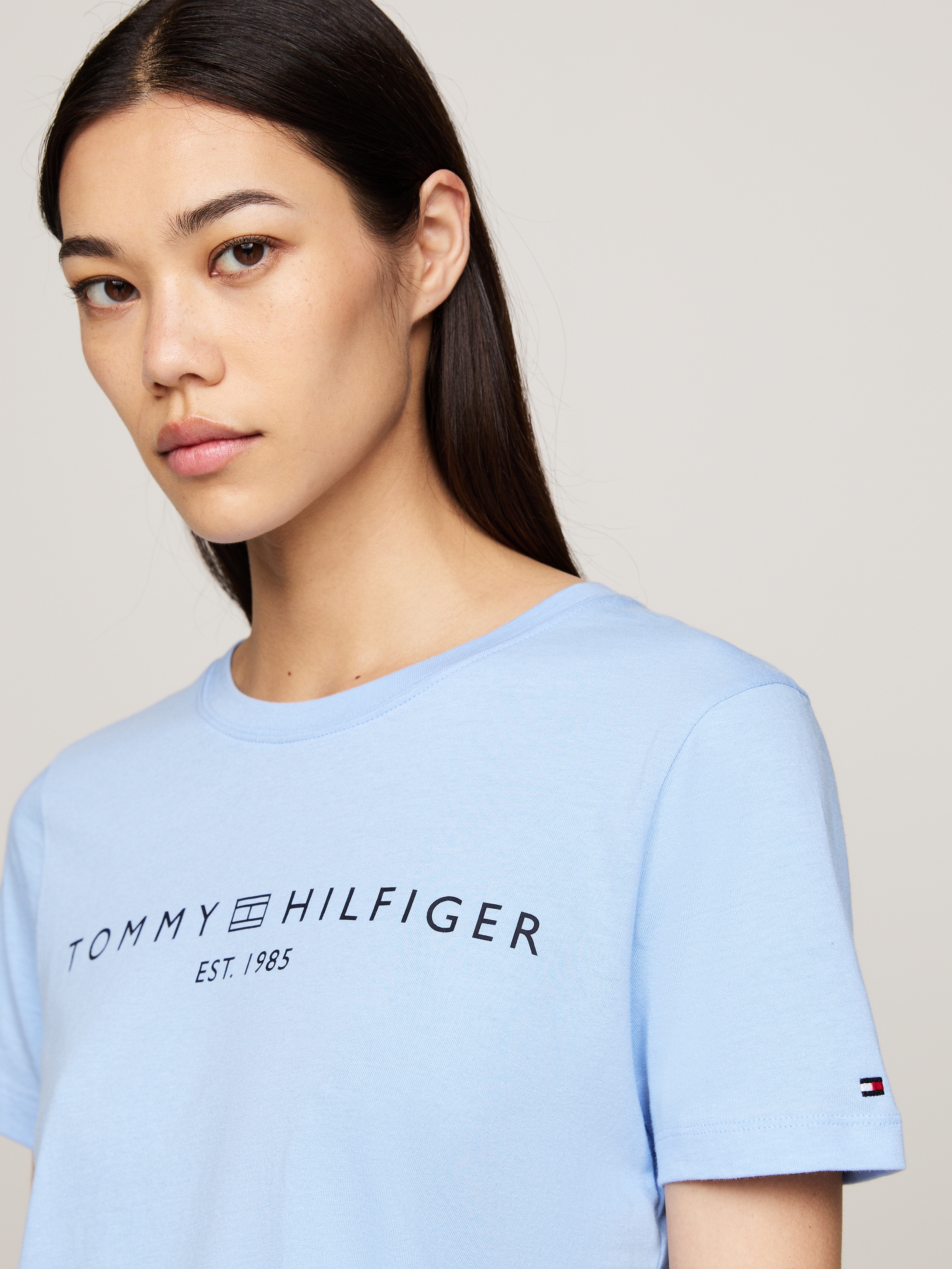 Tommy Hilfiger T-Shirt »REG CORP LOGO C-NK SS«, mit Logoschriftzug