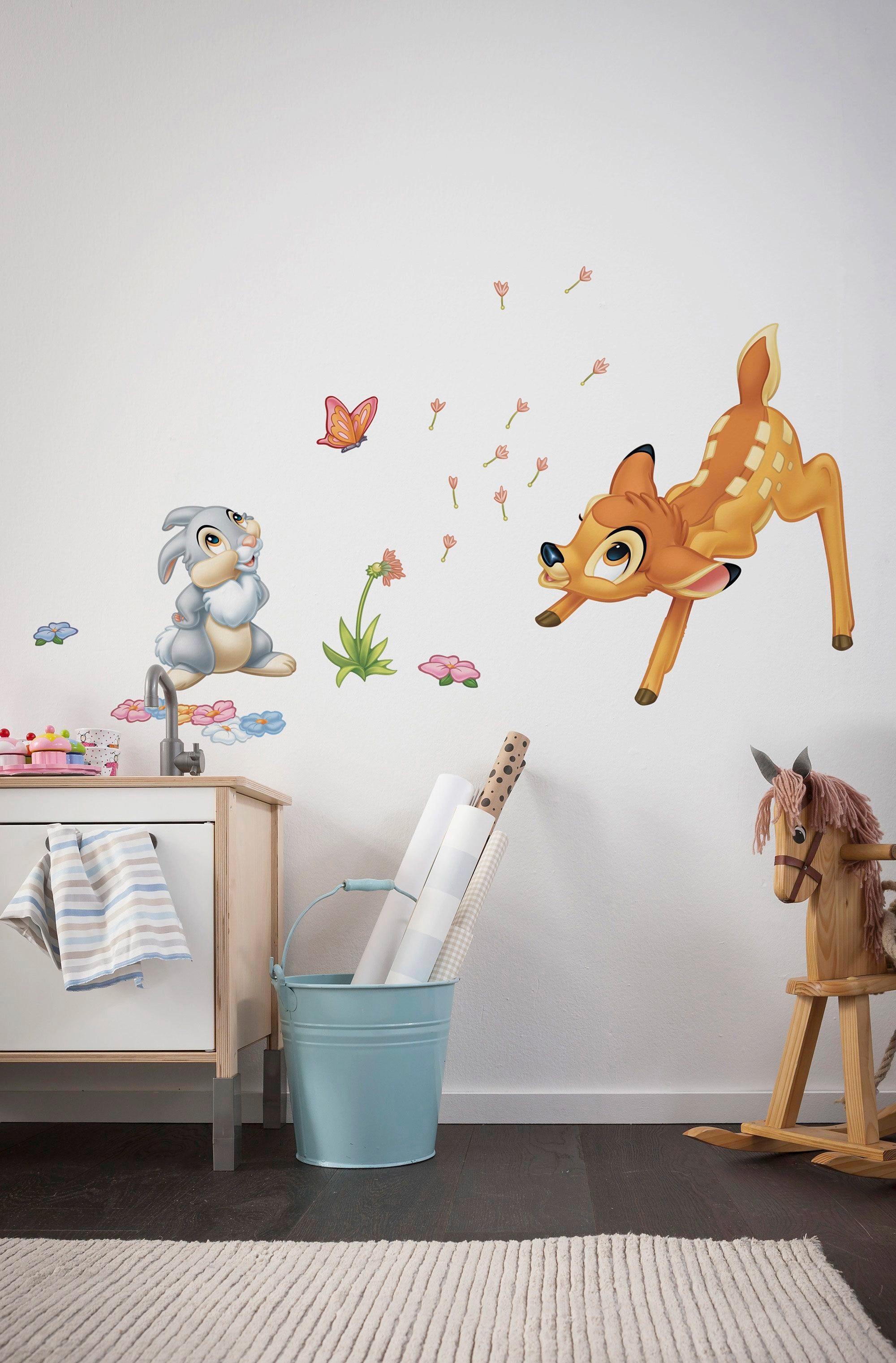 Komar Wandtattoo »Bambi - Grösse 50 x 70 cm«, (17 St.), selbstklebend, Wandsticker, Kinderzimmer