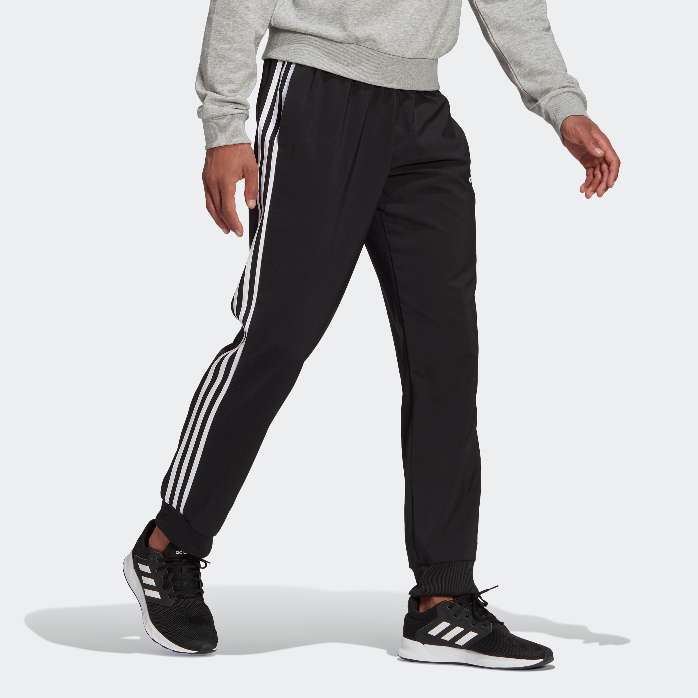 Image of adidas Performance Sporthose »AEROREADY ESSENTIALS TAPERED CUFF WOVEN 3-STREIFEN HOSE« bei Ackermann Versand Schweiz