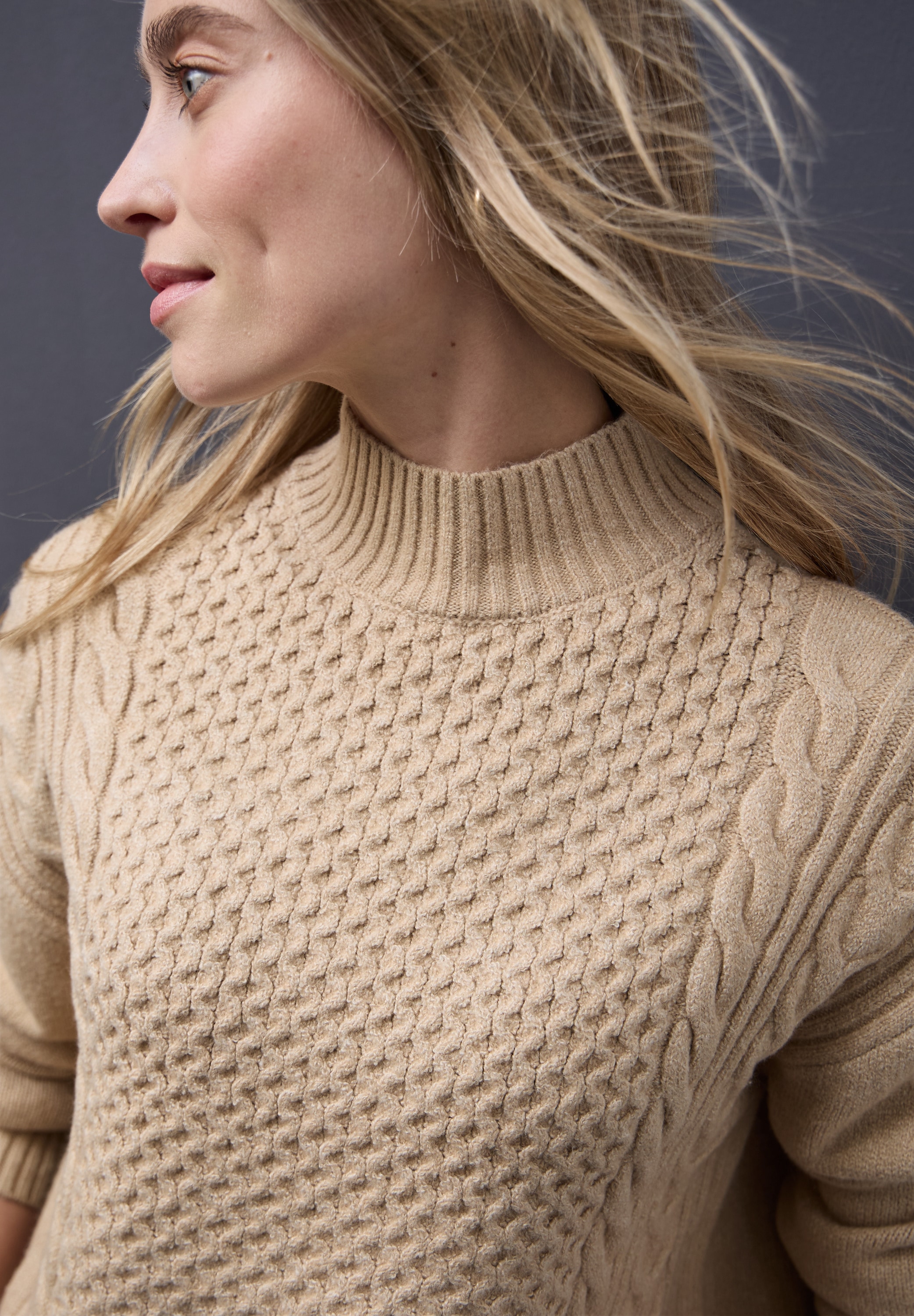 STREET ONE Stehkragenpullover mit Strickmuster
