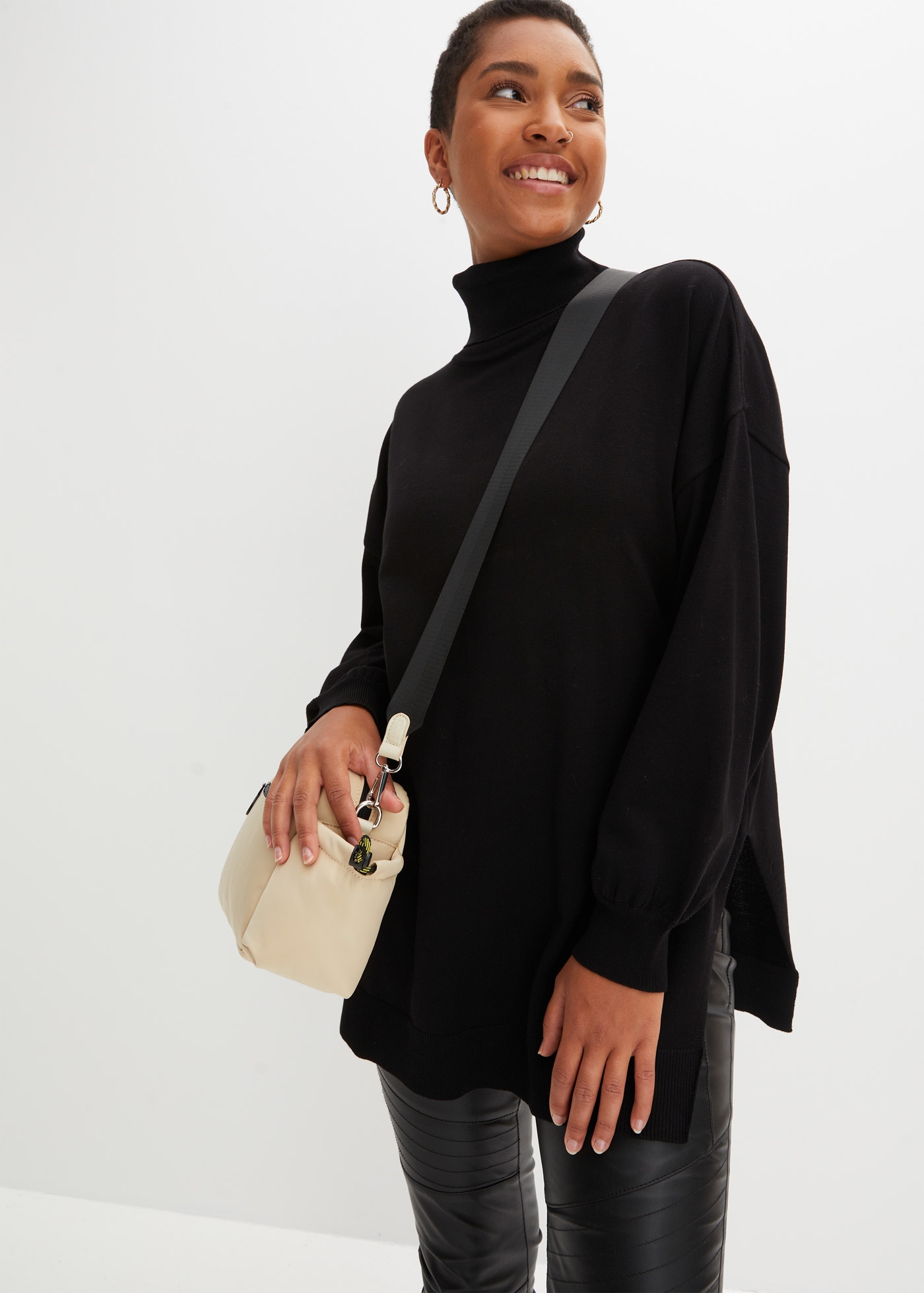 Image of bonprix Rollkragenpullover im Feinstrick mit hohem Viskoseanteil, lässig, hohe Seitenschlitze