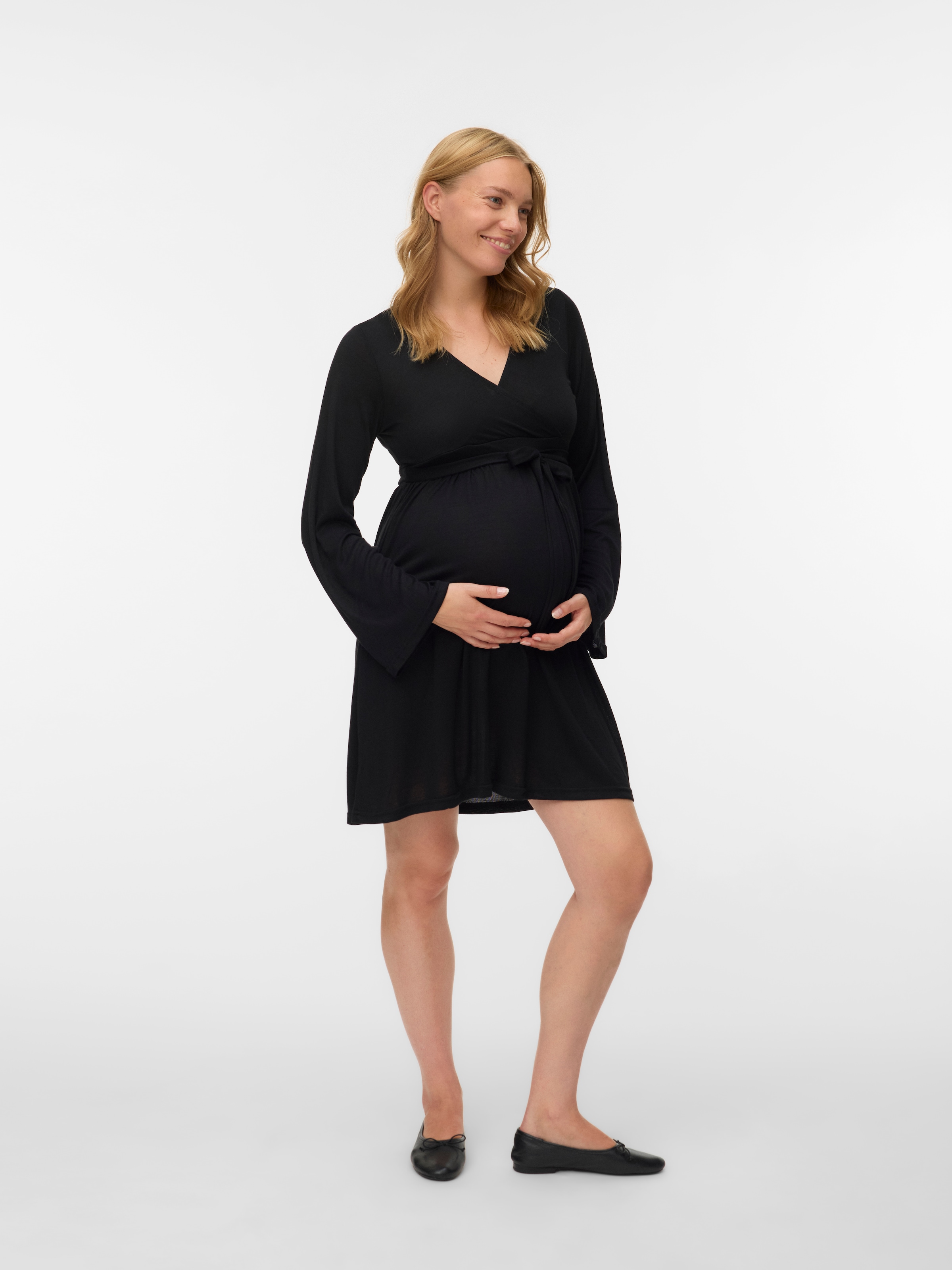 Mamalicious Robe de maternité »MLMAEVE TESS LS JRS DRESS 2F NOOS« Stilllage unter einem Wickeleffekt