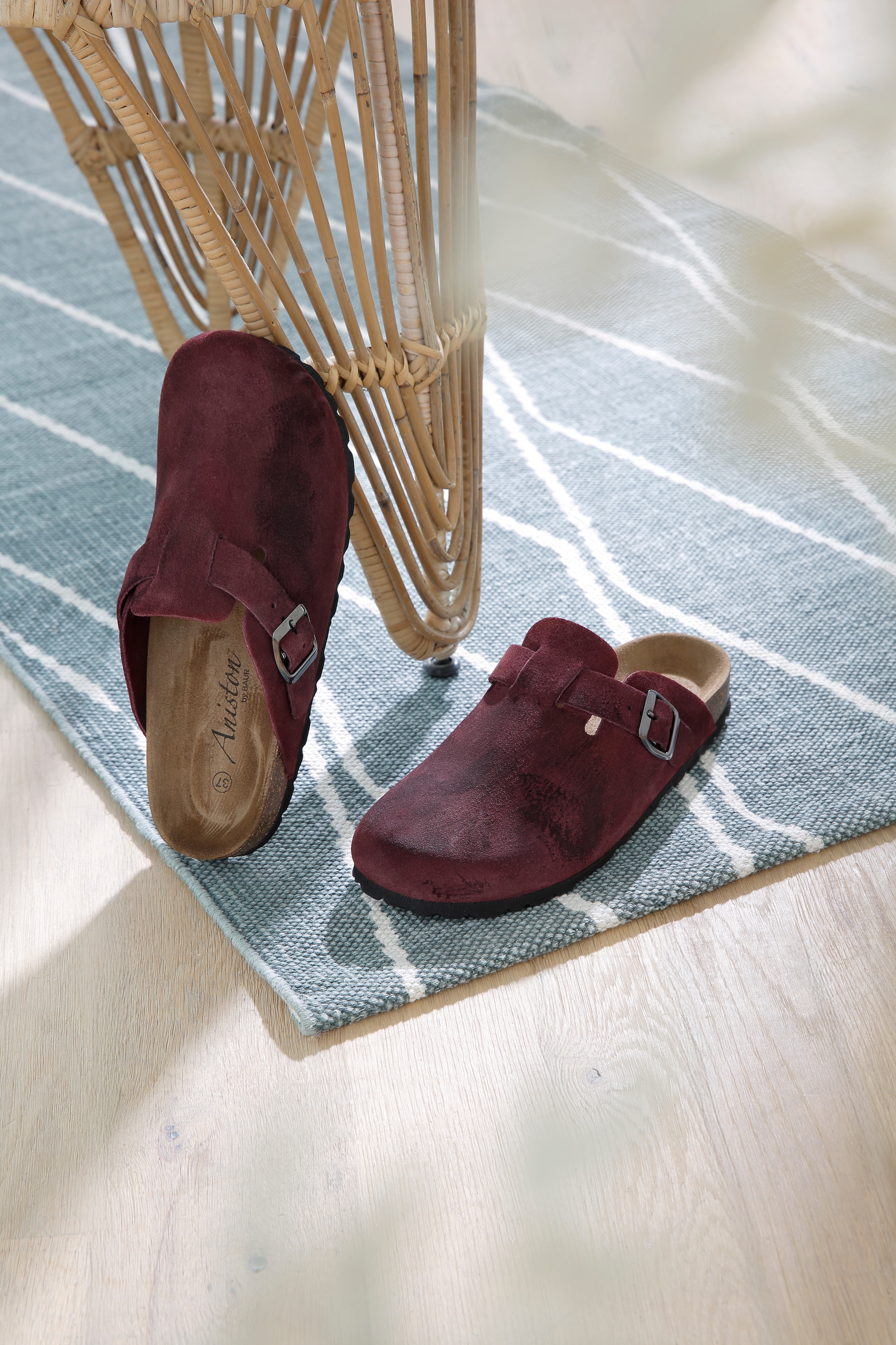 Aniston SHOES Clog  Hausschuh, Sommerschuh, mit ergonomischem Fussbett