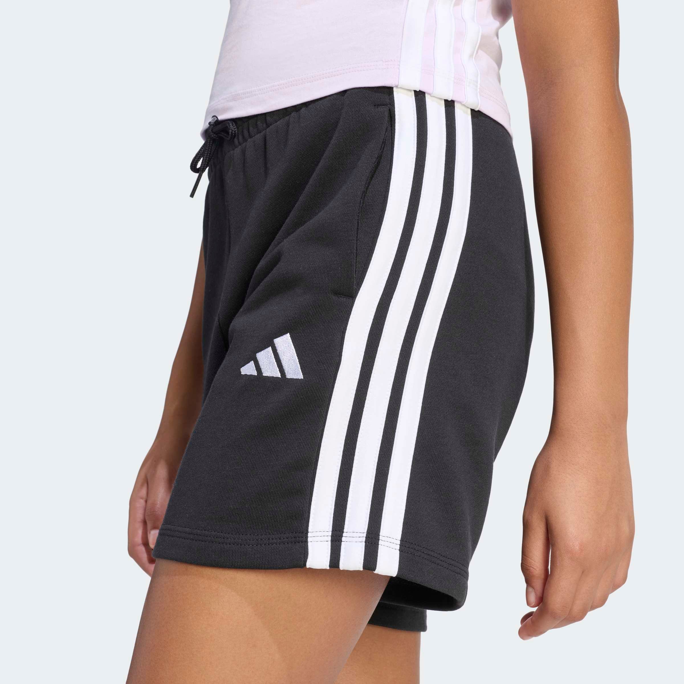 adidas Sportswear Short »ESSENTIALS«