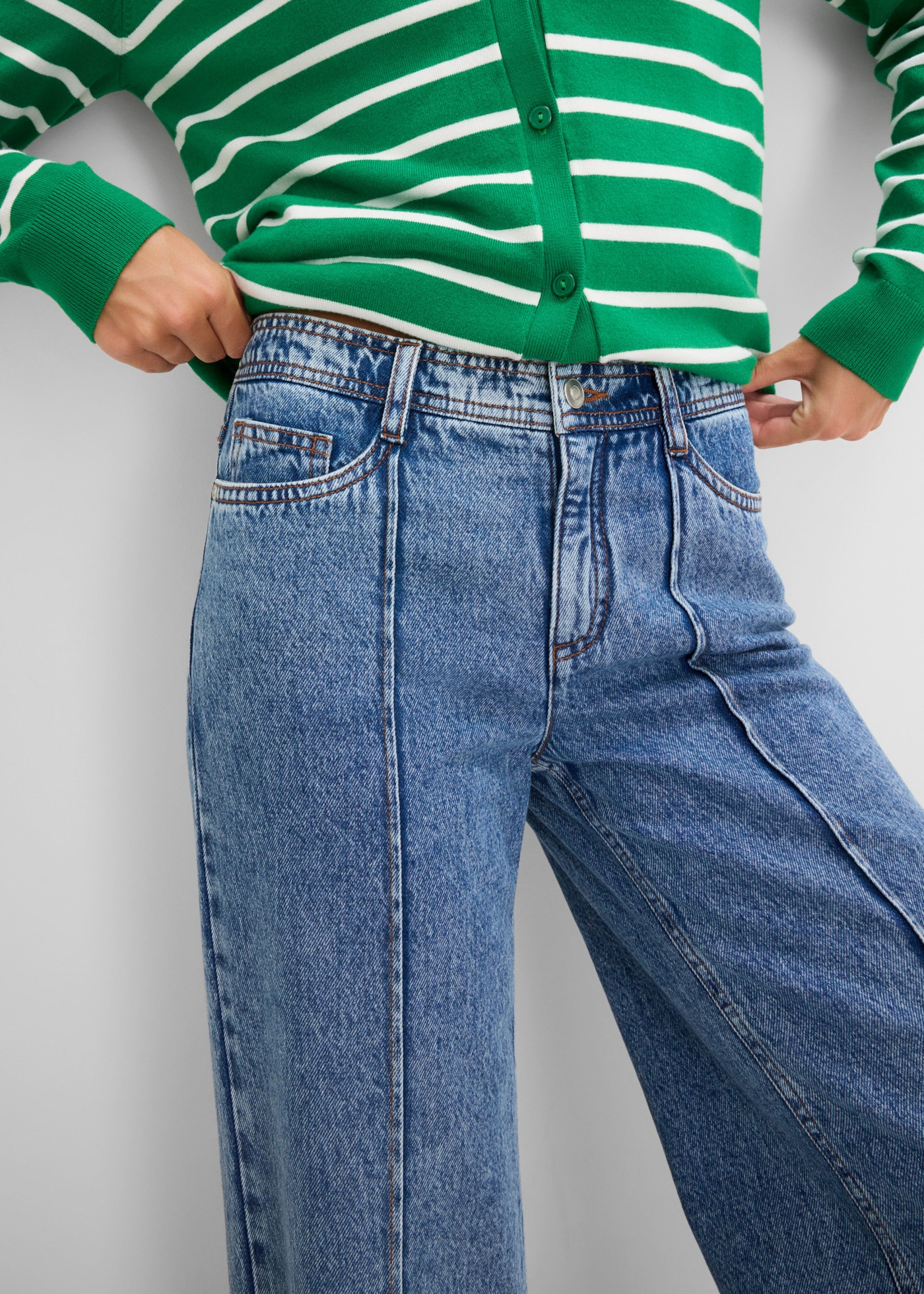 bonprix Jeans large coupe jambes larges, coupe ample, taille moyenne, en coton, style décontracté