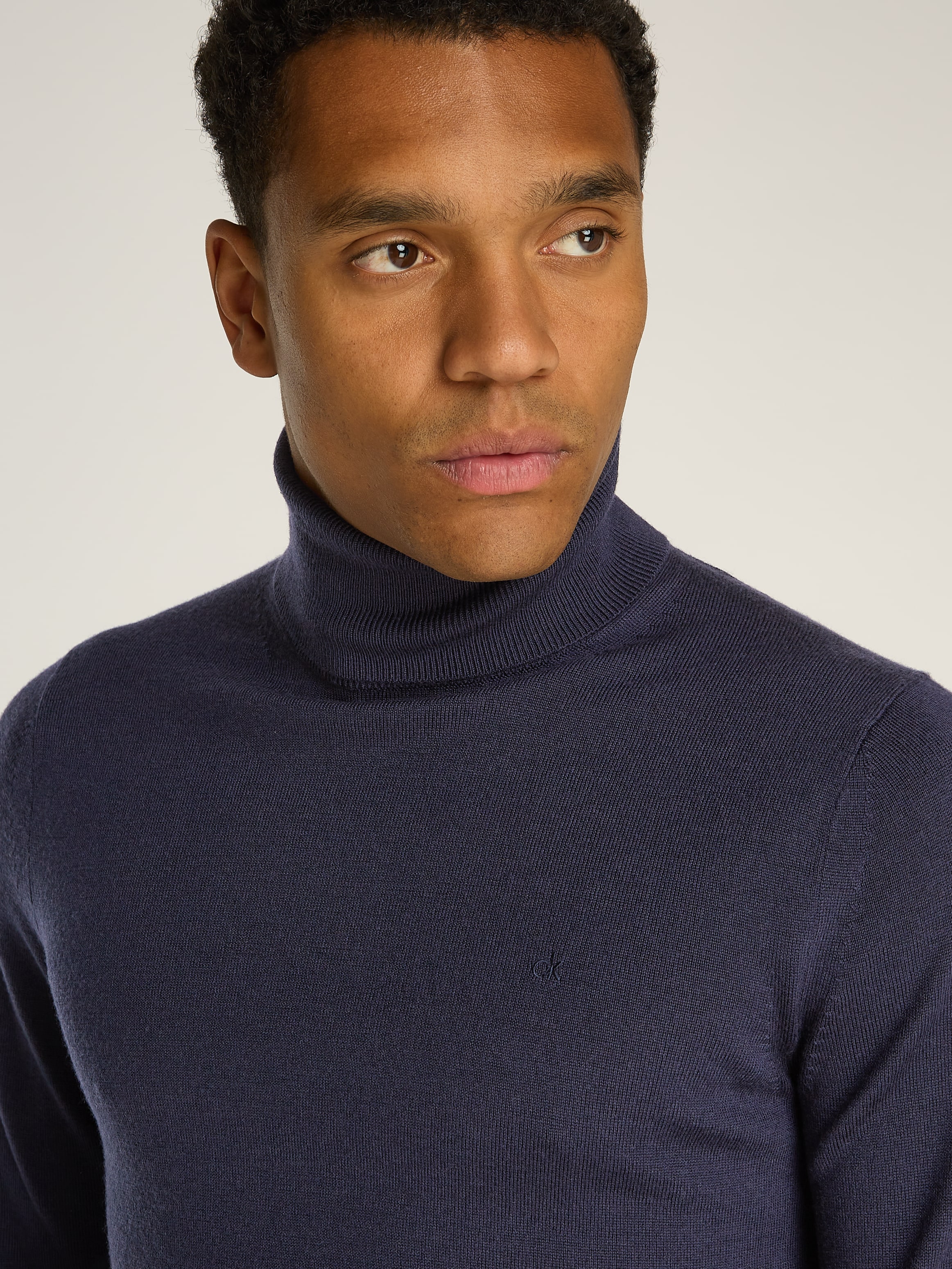 Calvin Klein Rollkragenpullover »SUPERIOR WOOL TURTLE NECK«, mit Logostickerei