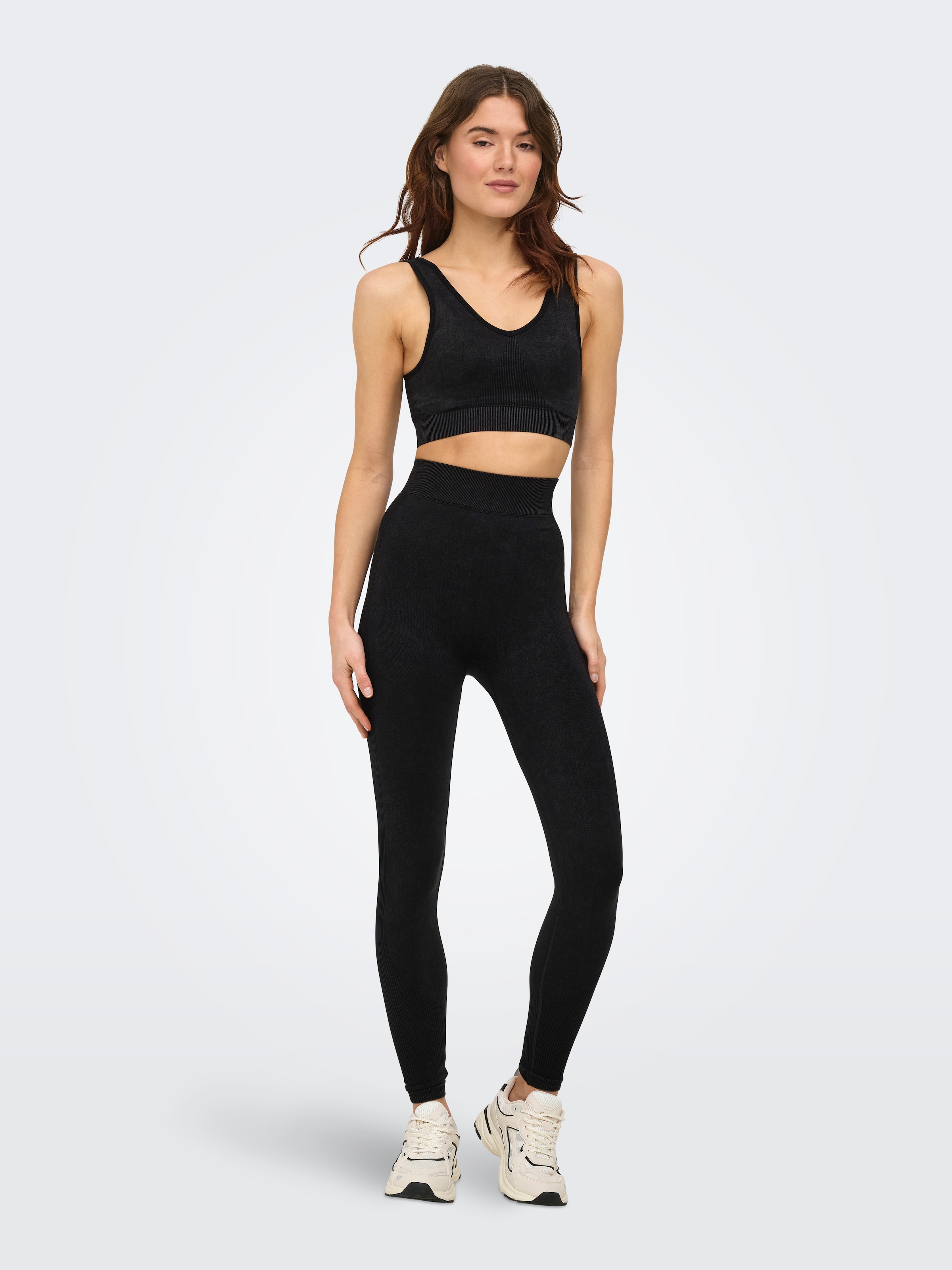 ONLY Play Soutien-gorge de sport »ONPEDDA-2 SEAM BRA NOOS« Regular Fit, en polyamide et élasthanne, respirant, sans fermeture