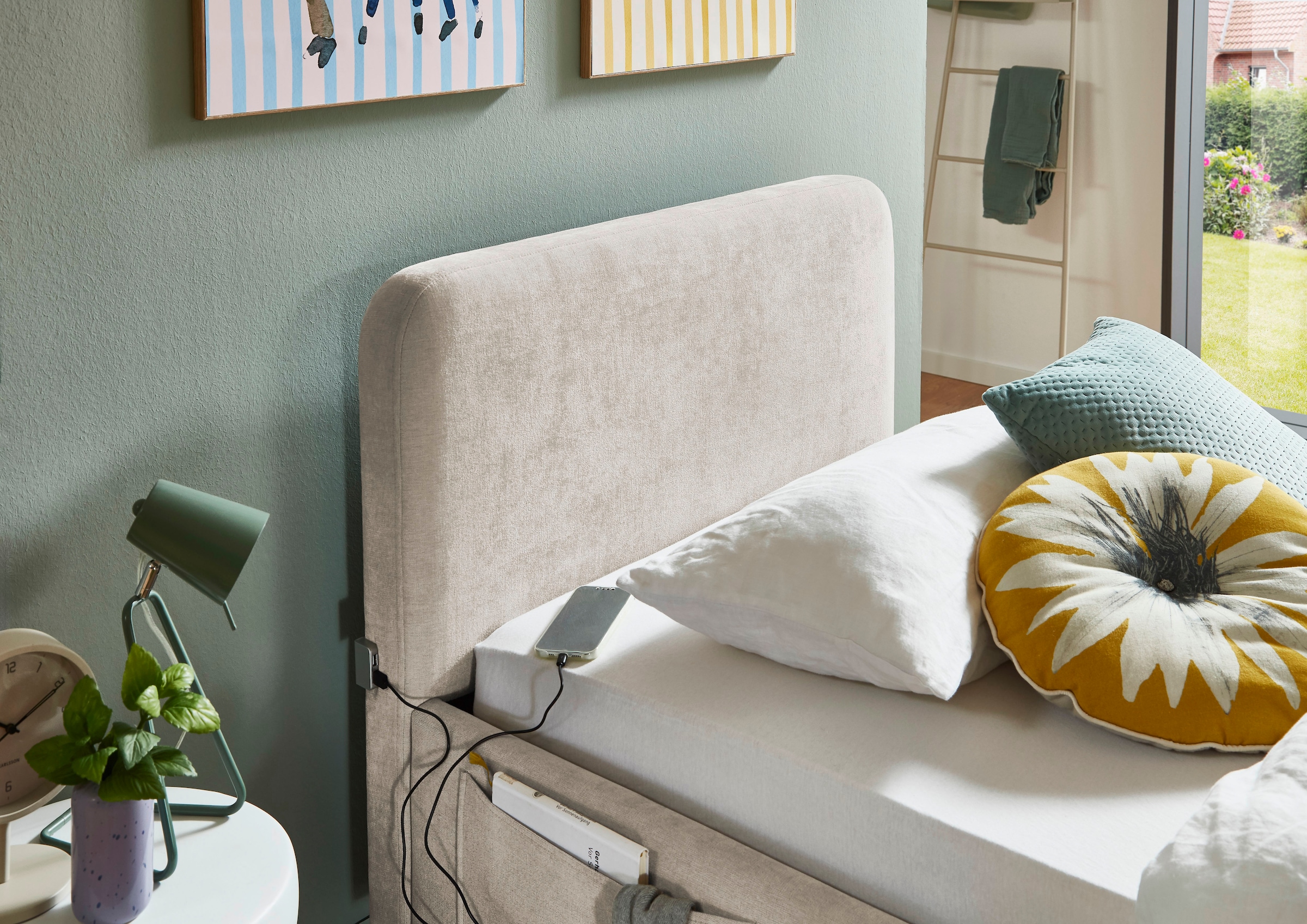 meise.möbel Kinderbett »COSY in de Breiten 90, 120 & 140 erhältlich, wahlweise mit Bettkasten« wahlweise mit Holzfuss in schwarz oder eiche, inkl. USB-Anschluss