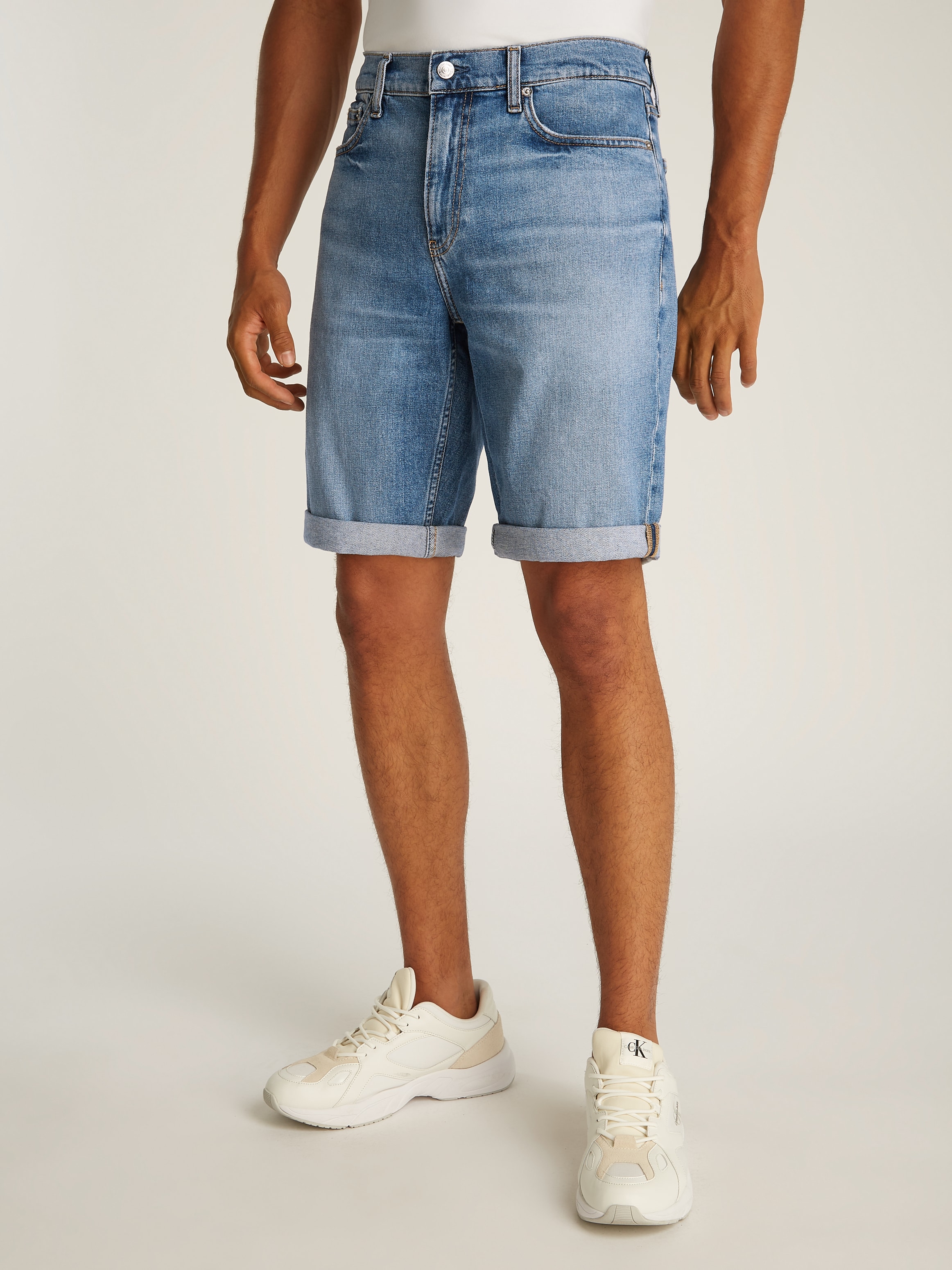 Calvin Klein Jeans Shorts »SLIM SHORT«, mit Umschlagsaum