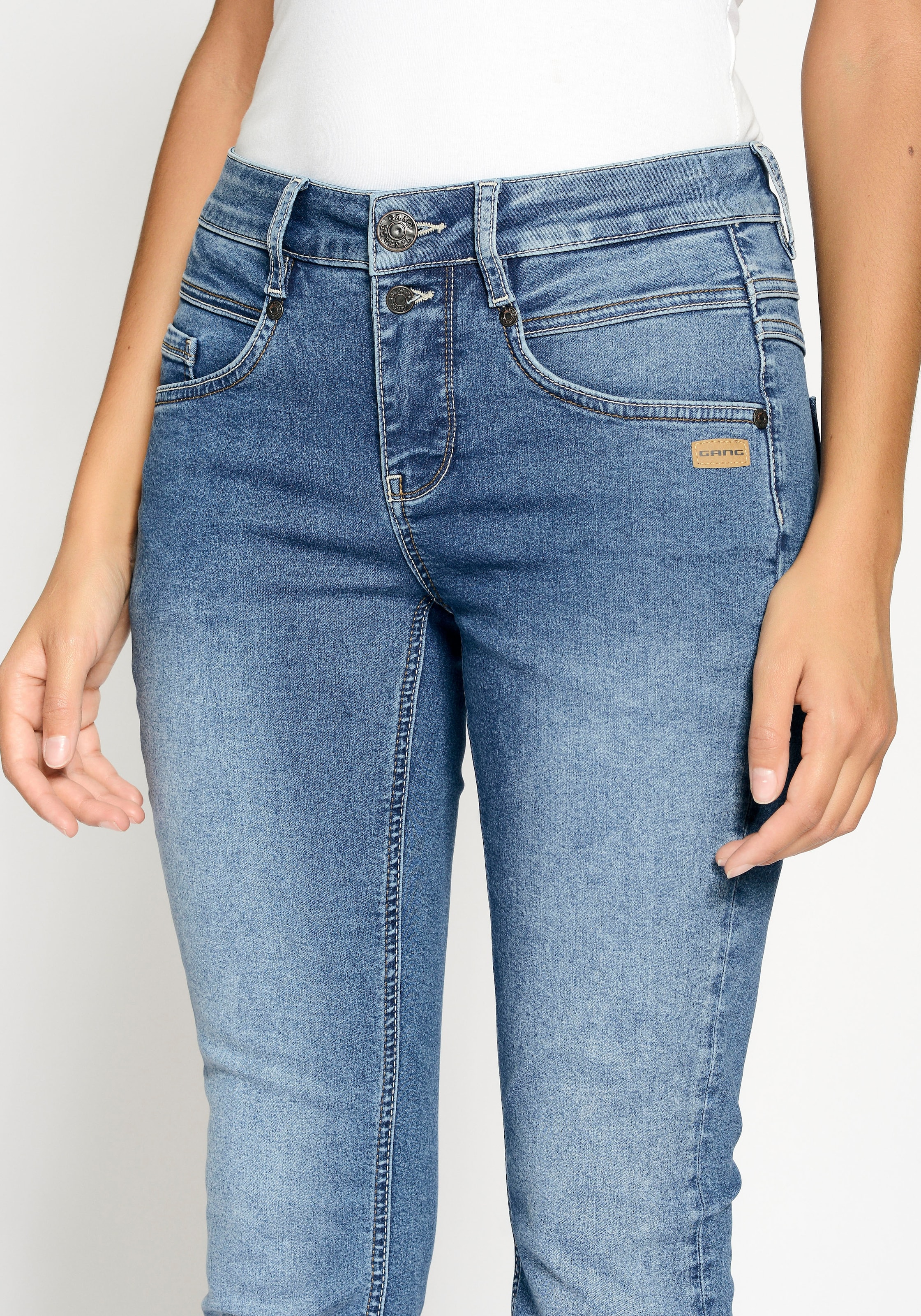 GANG Skinny-fit-Jeans »94MORA«, mit 3-Knopf-Verschluss und Passe vorne