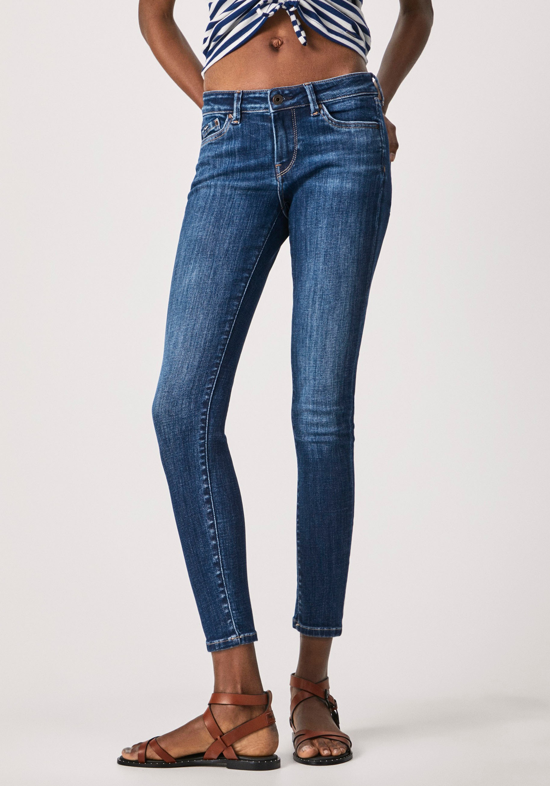 Image of Pepe Jeans Skinny-fit-Jeans »PIXIE«, (1 tlg.), im 5-Pocket-Stil mit Stretch-Anteil und Logo-Stickerei bei Ackermann Versand Schweiz