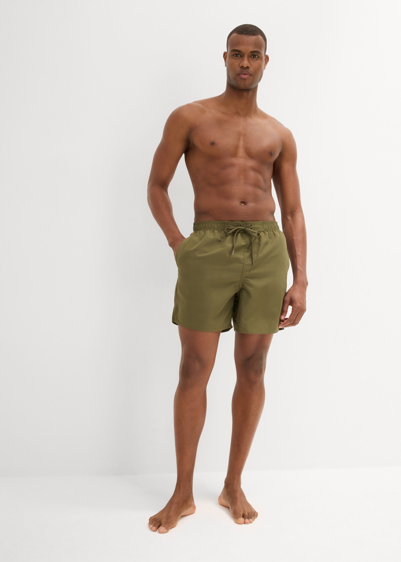 bonprix Short de bain »Badeshorts« avec doublure en filet, coupe confortable, uni, en polyester