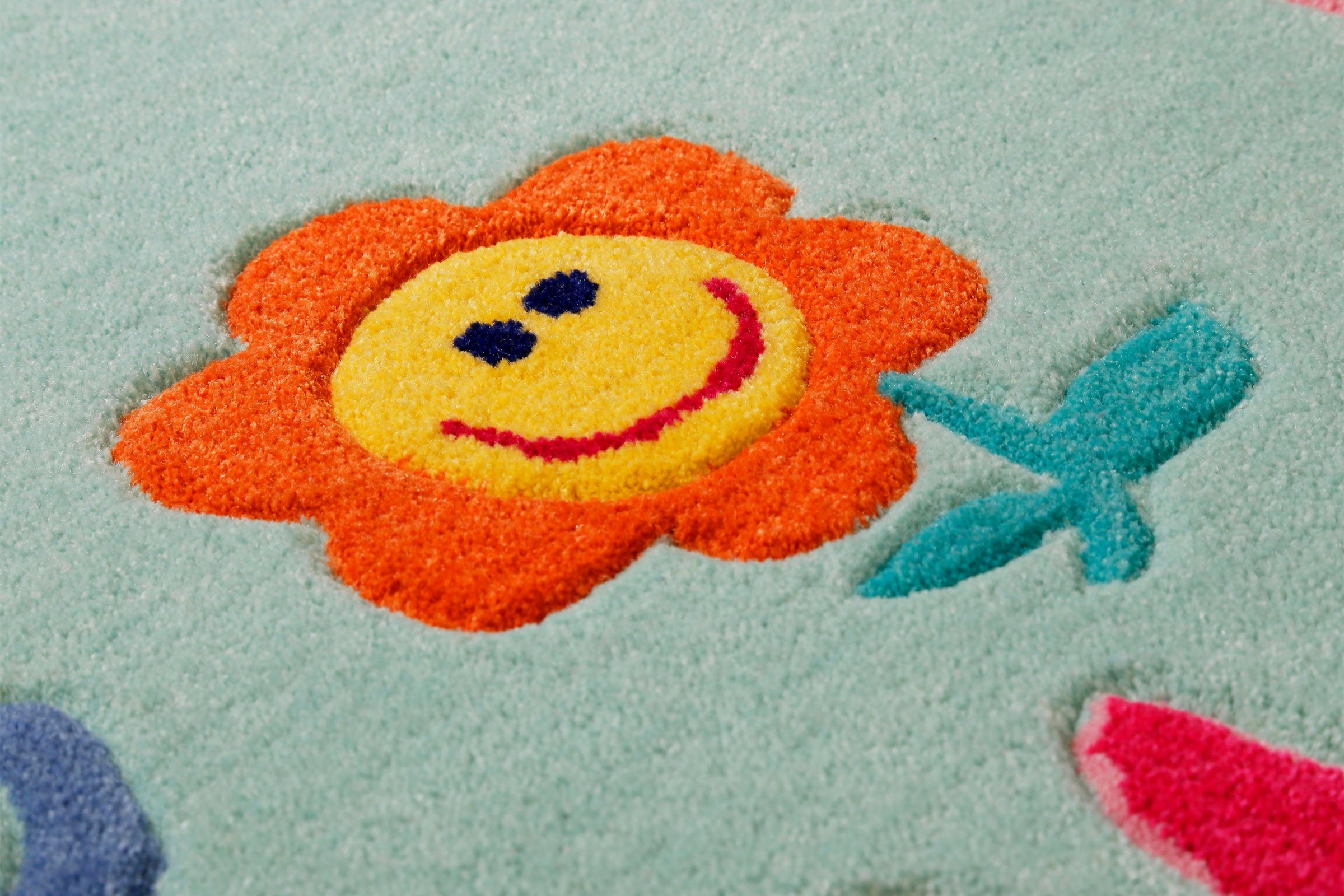 SMART KIDS Kinderteppich »Happy me!«, rechteckig, 9 mm Höhe, Regenbogen Blume, Konturenschnitt