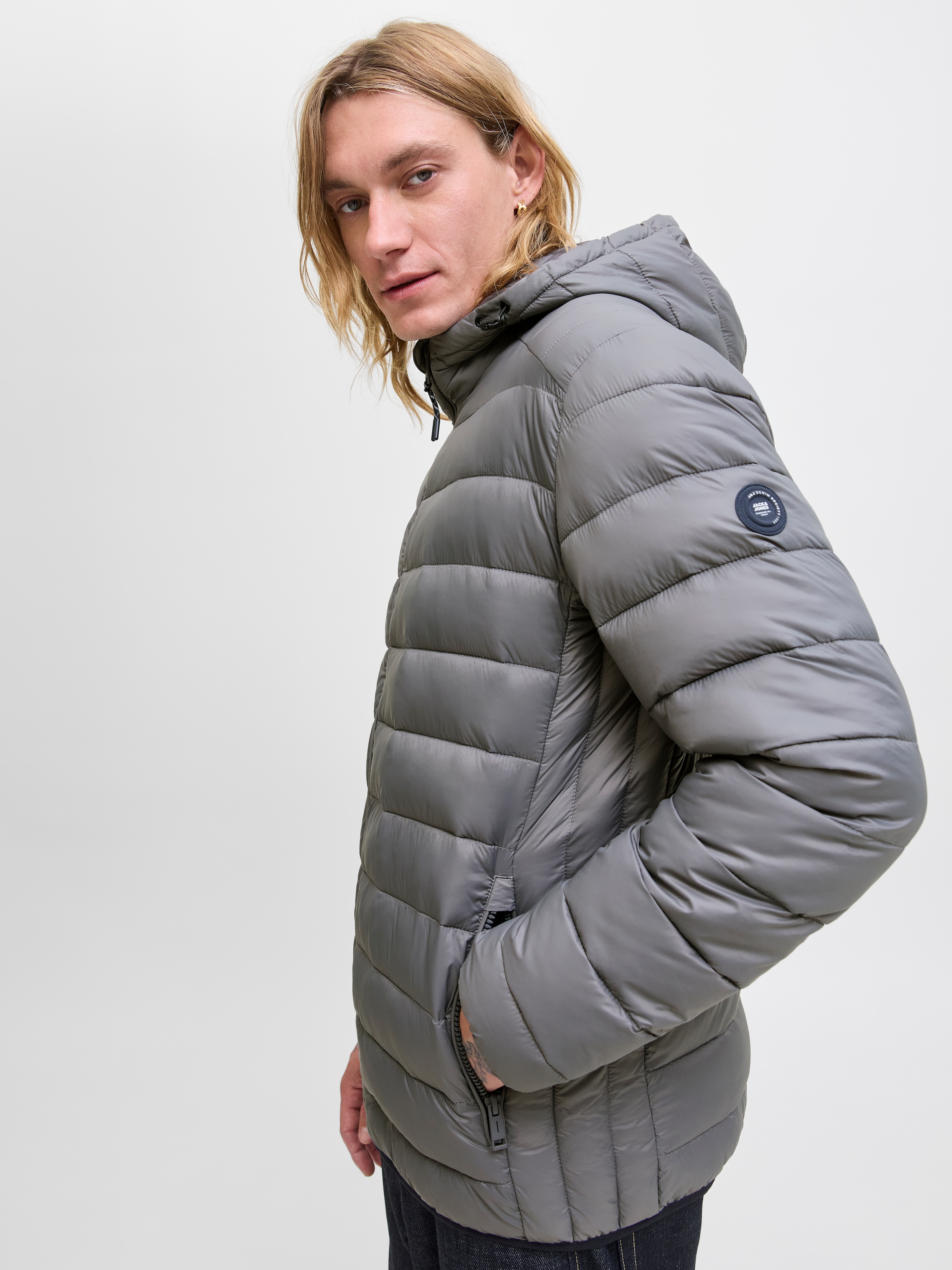 Jack & Jones Veste matelassée »JJEBRADLEY LIGHT PUFFER HOOD NOOS« mit Kapuze