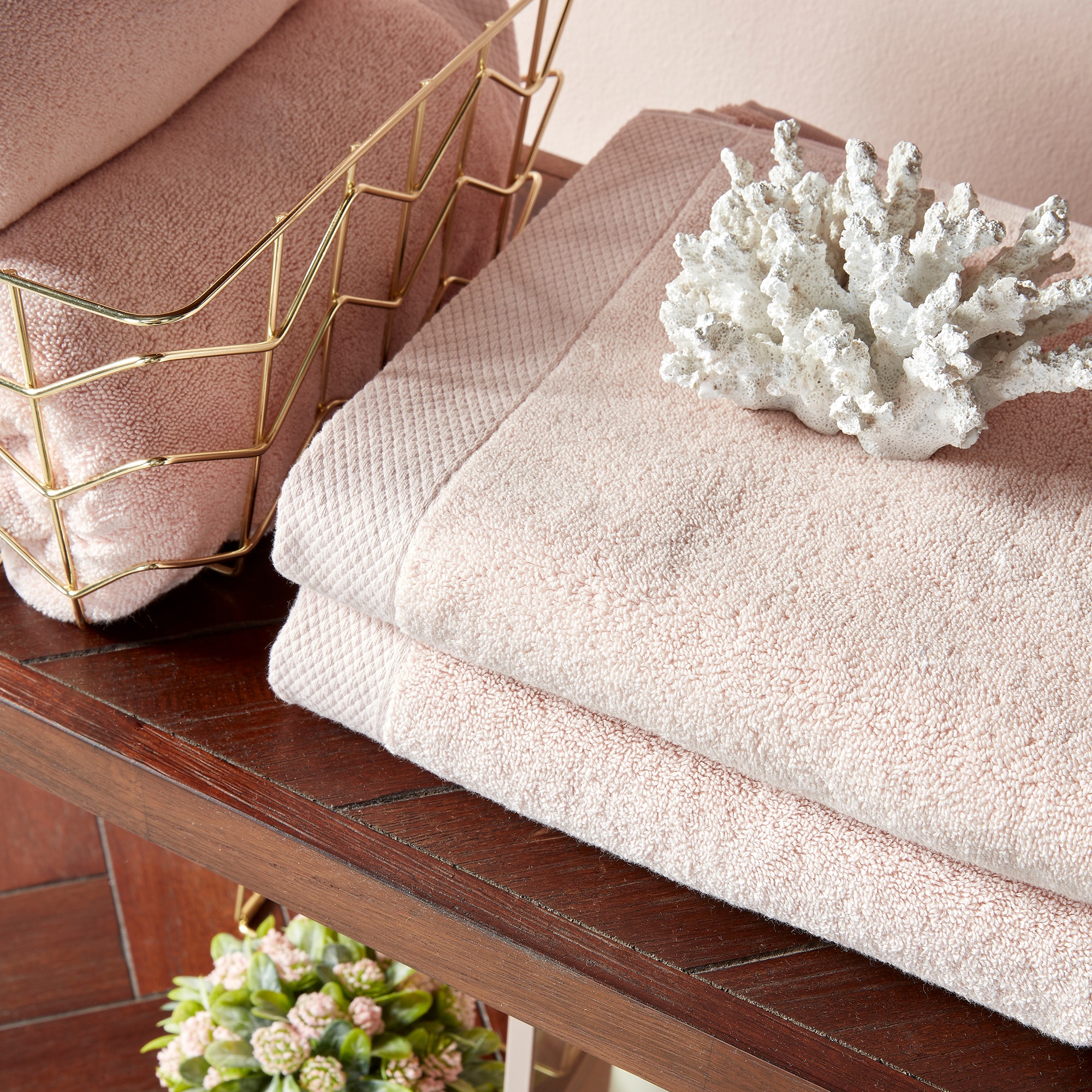 Christy Duschtücher »LUXE«, (2 St., 2er Set Badetücher 76 x 137 cm), Luxus Duschtücher in Premium Qualität mit 730g/m², 76x137cm, 2er Set