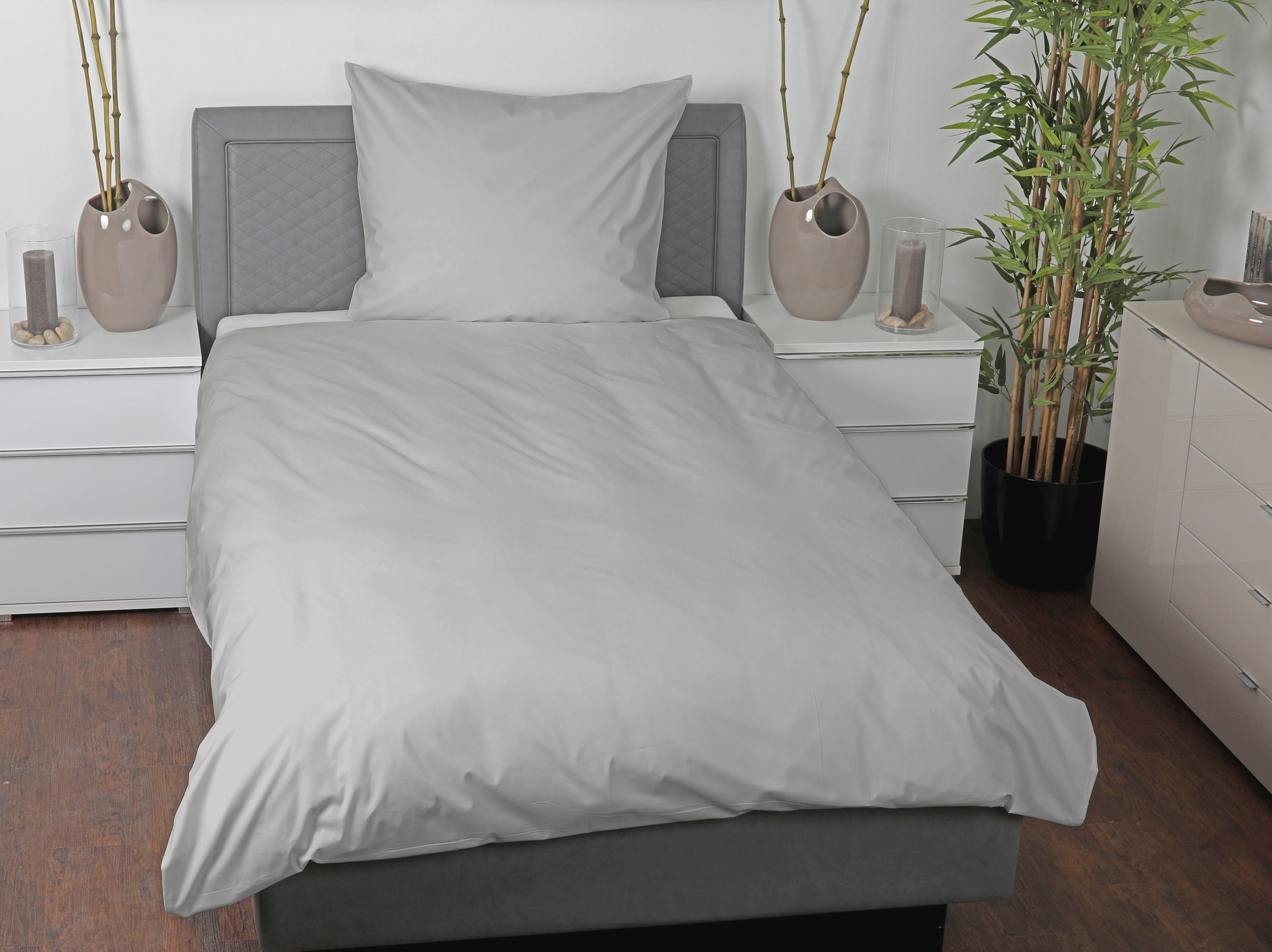 CASATEX Bettwäsche »Uni«, Uni Design, Reissverschluss, tolle Farben