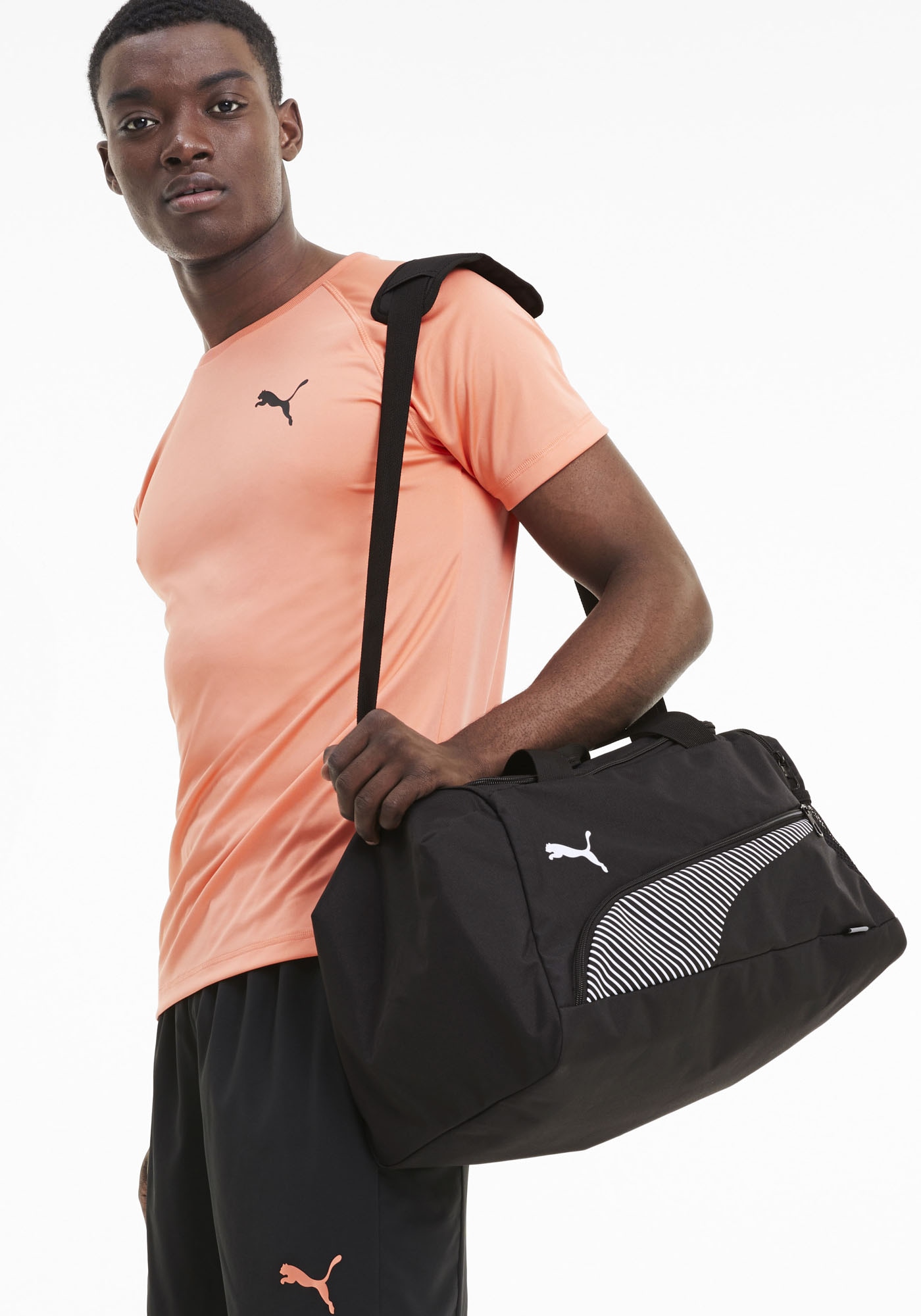 PUMA Sporttasche »FUNDAMENTALS SPORTS BAG S« sportlicher Stil, mit gepolsterten Trägern