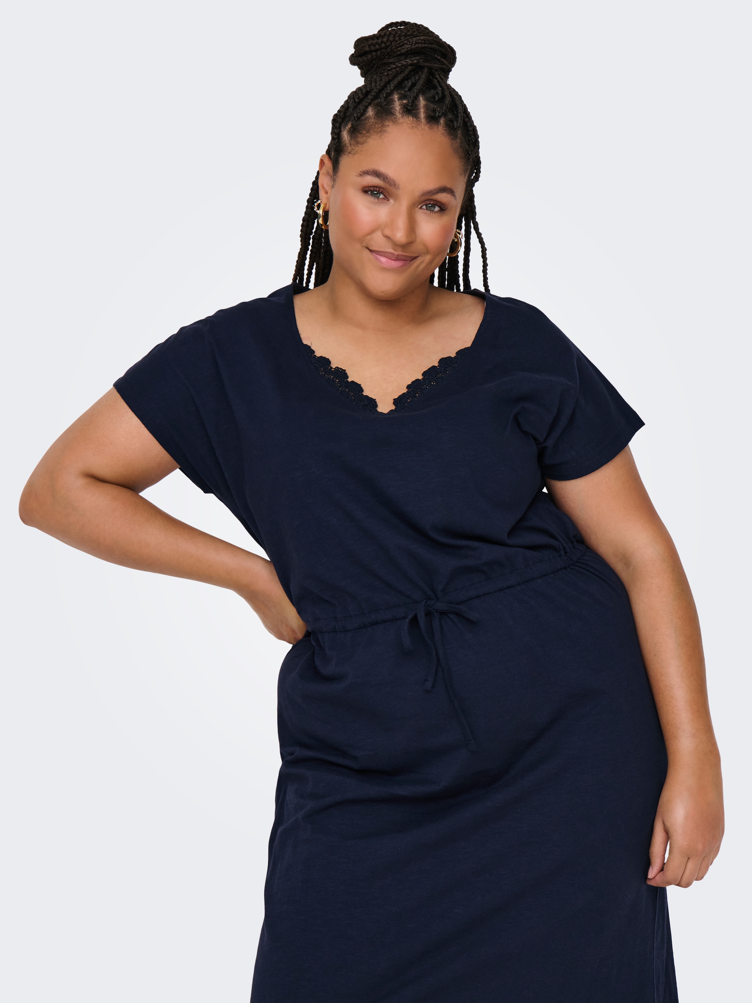 ONLY CARMAKOMA Jerseykleid »CARLILA S/L V-NECK KNEE DRESS JRS BS«