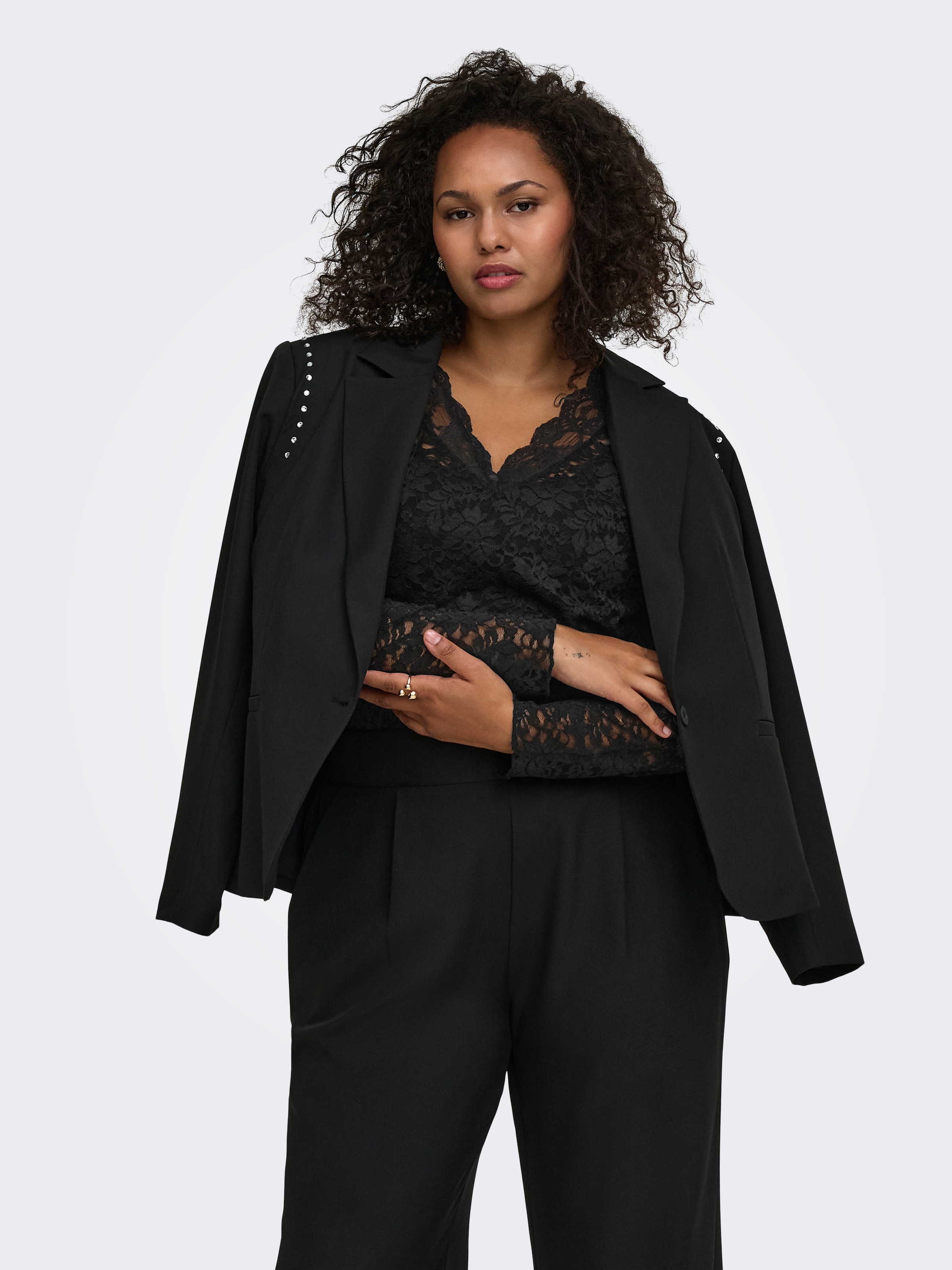 Image of ONLY CARMAKOMA Langarmshirt "CARNIKKA L/S LACE TOP JRS NOOS" Kunstfaser