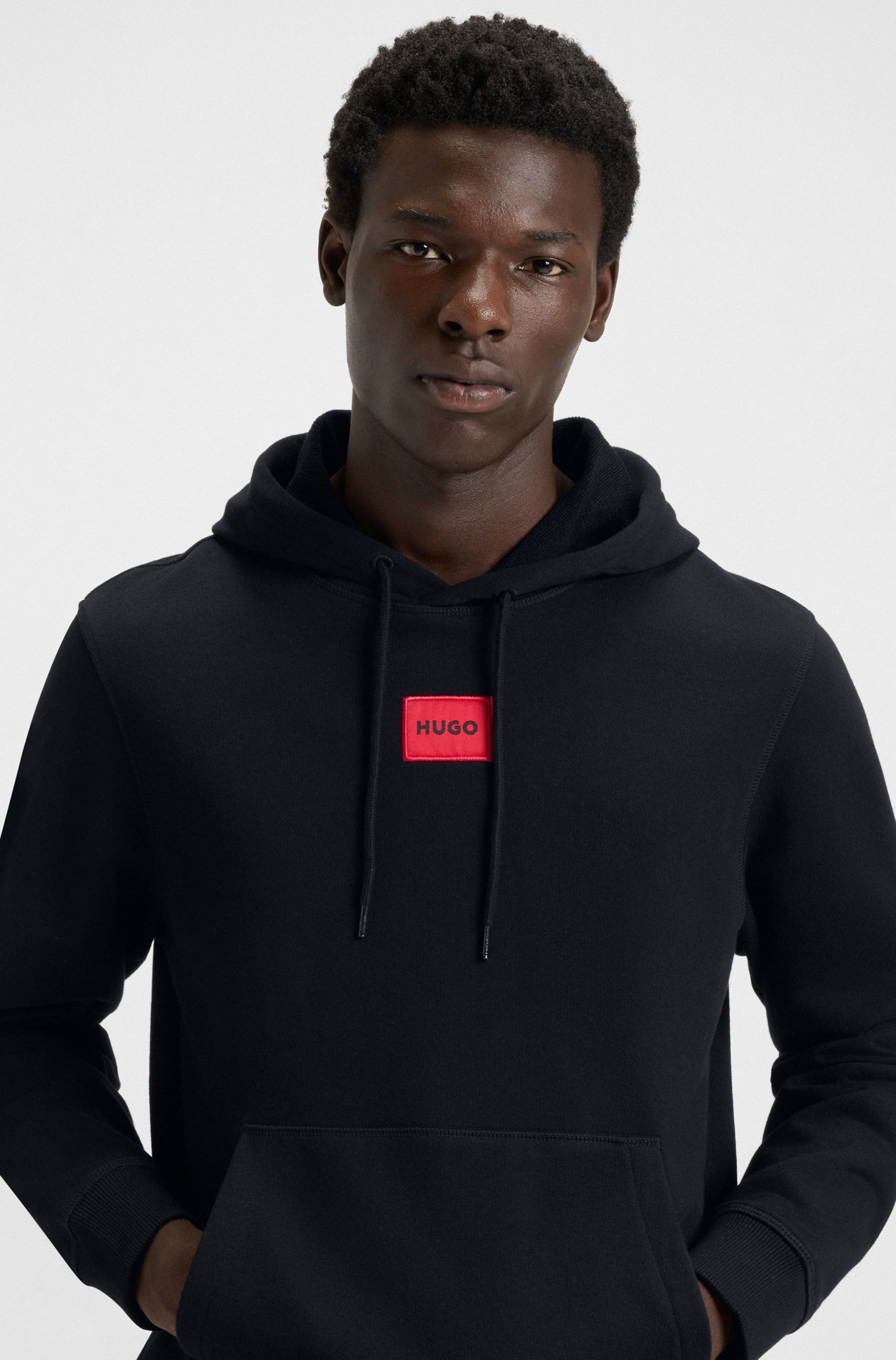 HUGO Sweat à capuche »Daratschi«, Kapuze mit Kordelzug, Regular Fit Kängurutasche, HUGO Weblabel
