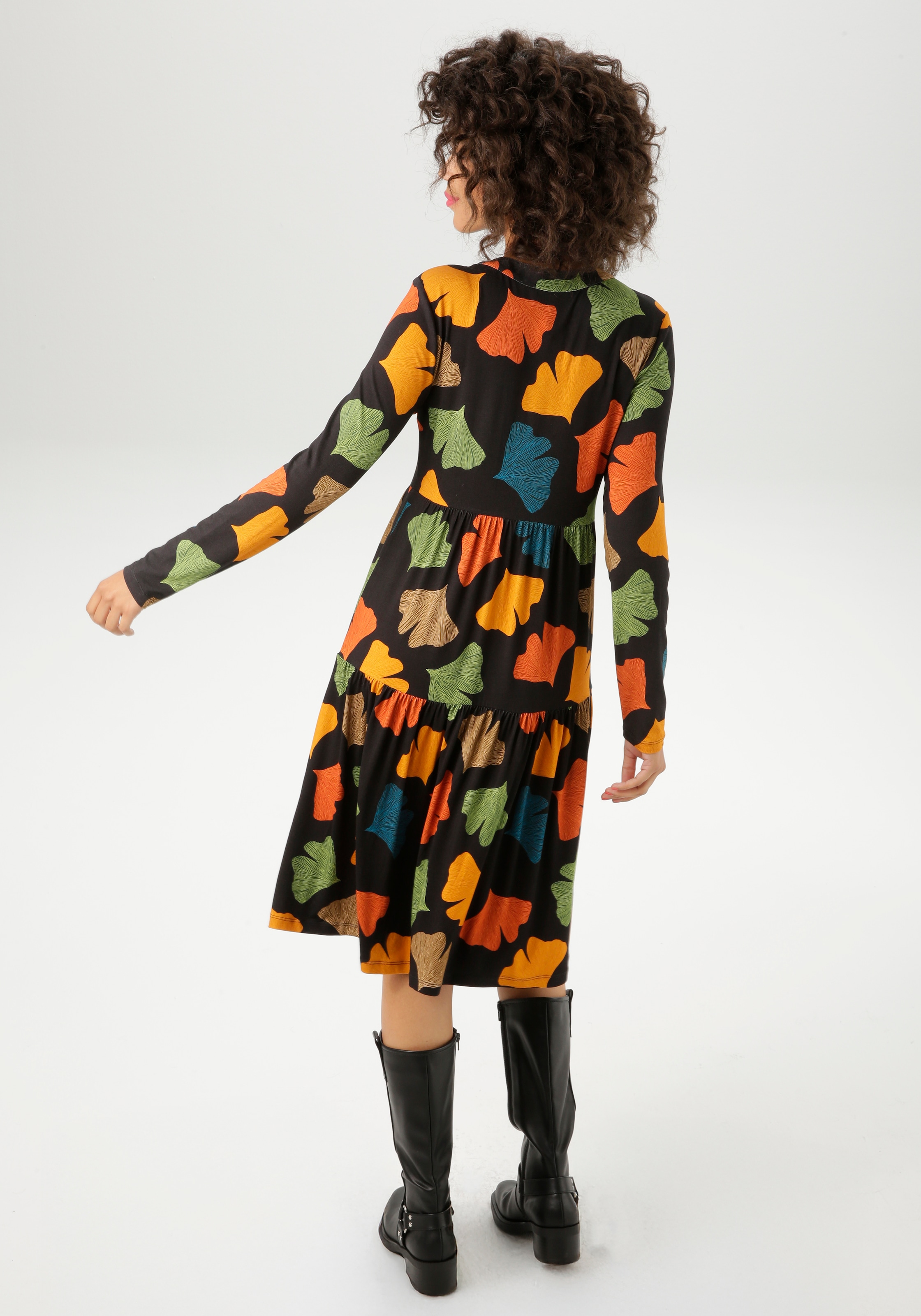Aniston CASUAL Jerseykleid, mit bunten Blättern bedruckt - jedes Teil ein Unikat - NEUE KOLLEKTION