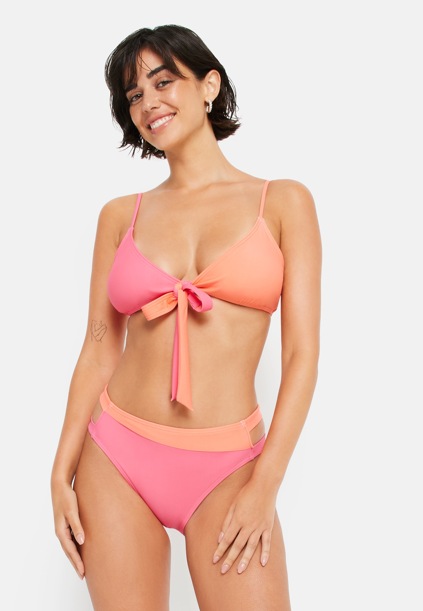 Image of LSCN by LASCANA Triangel-Bikini "Auri" Set, in Colourblock-Optik