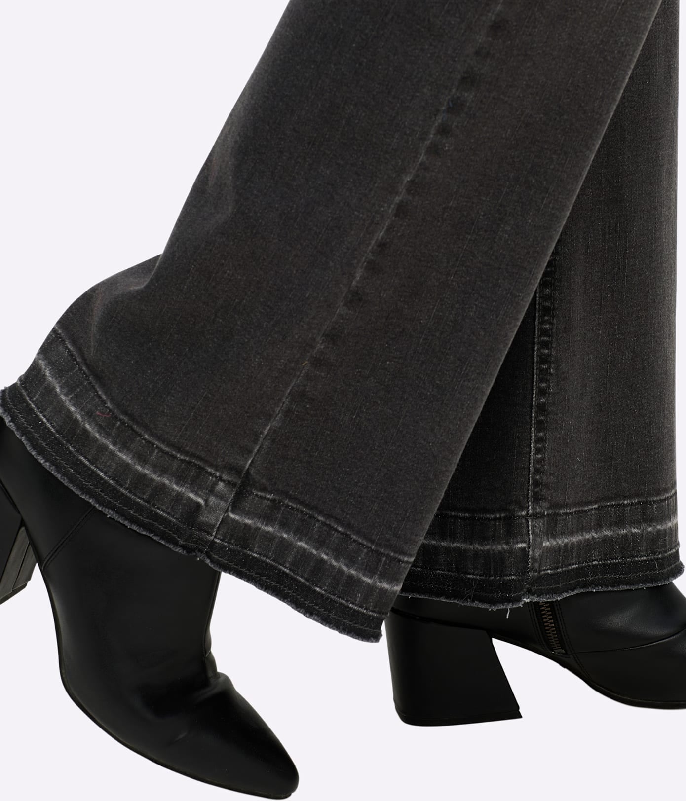 Sheego Jeans bootcut 1 cuis tlg.