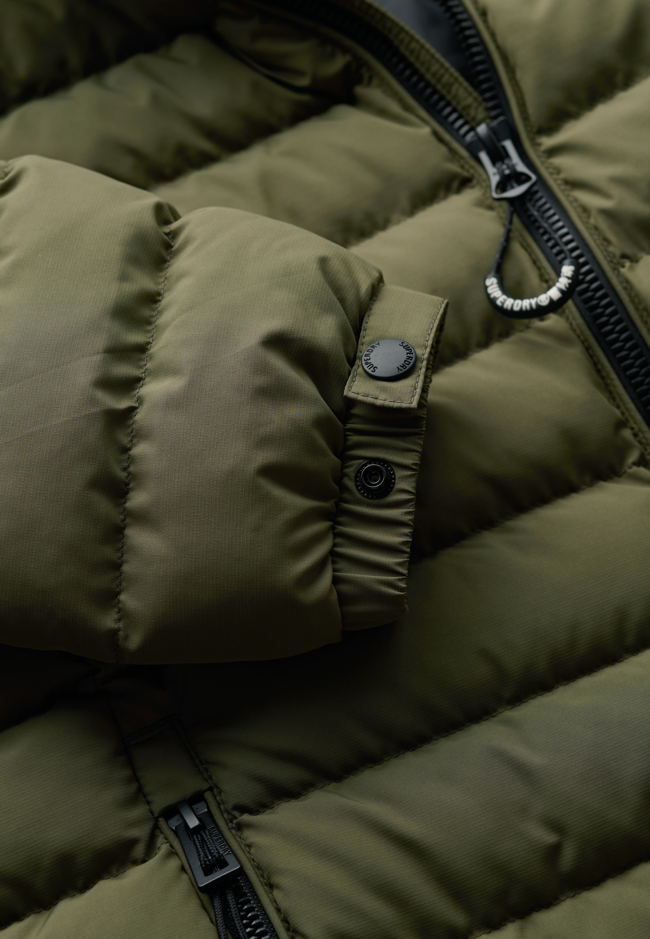 Superdry Steppjacke »HOODED FUJI PADDED JACKET«, mit Kapuze