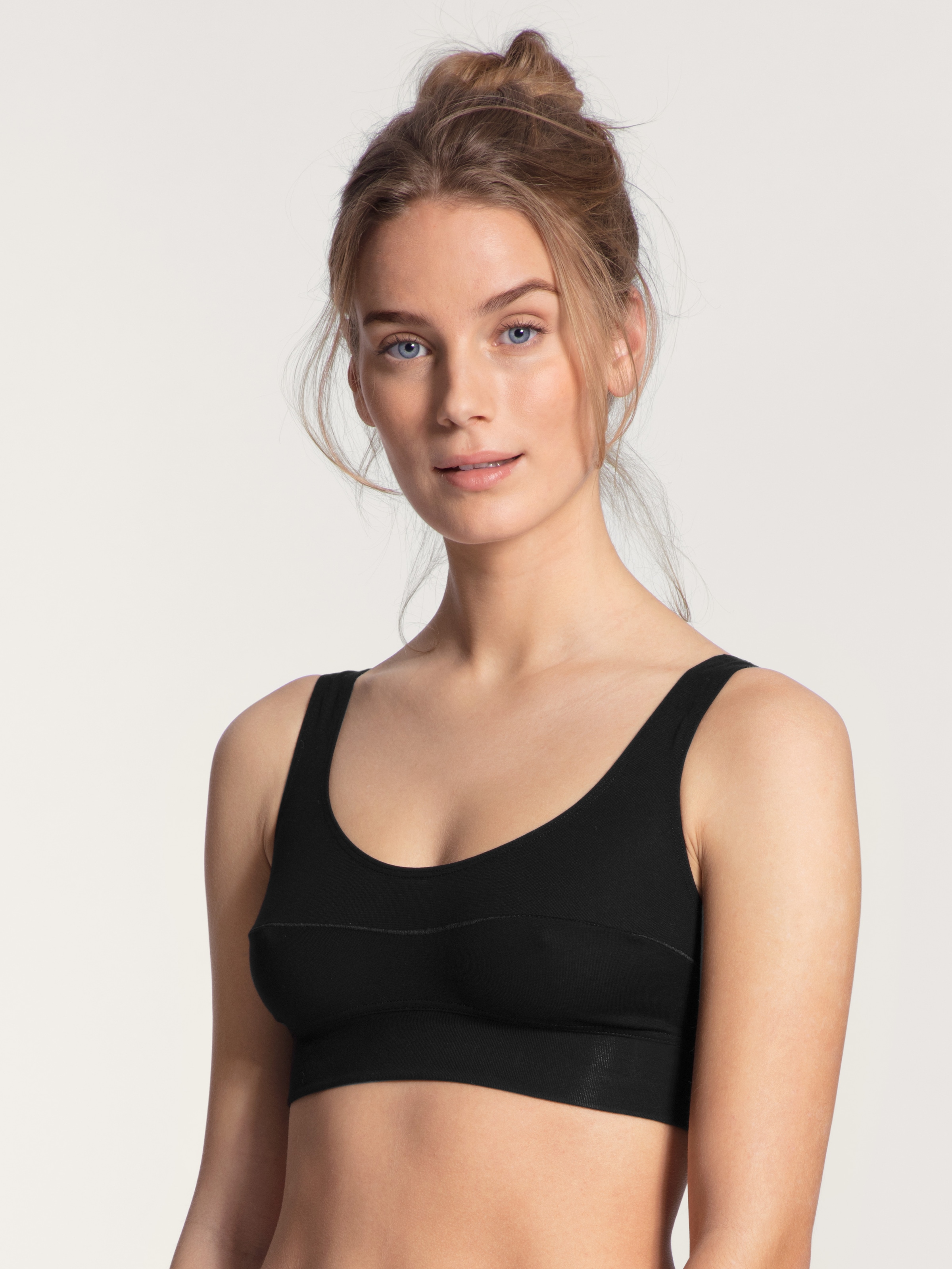 CALIDA Bustier »Elastic«, breites Unterbrustband, ohne Bügel, Baumwollmischung