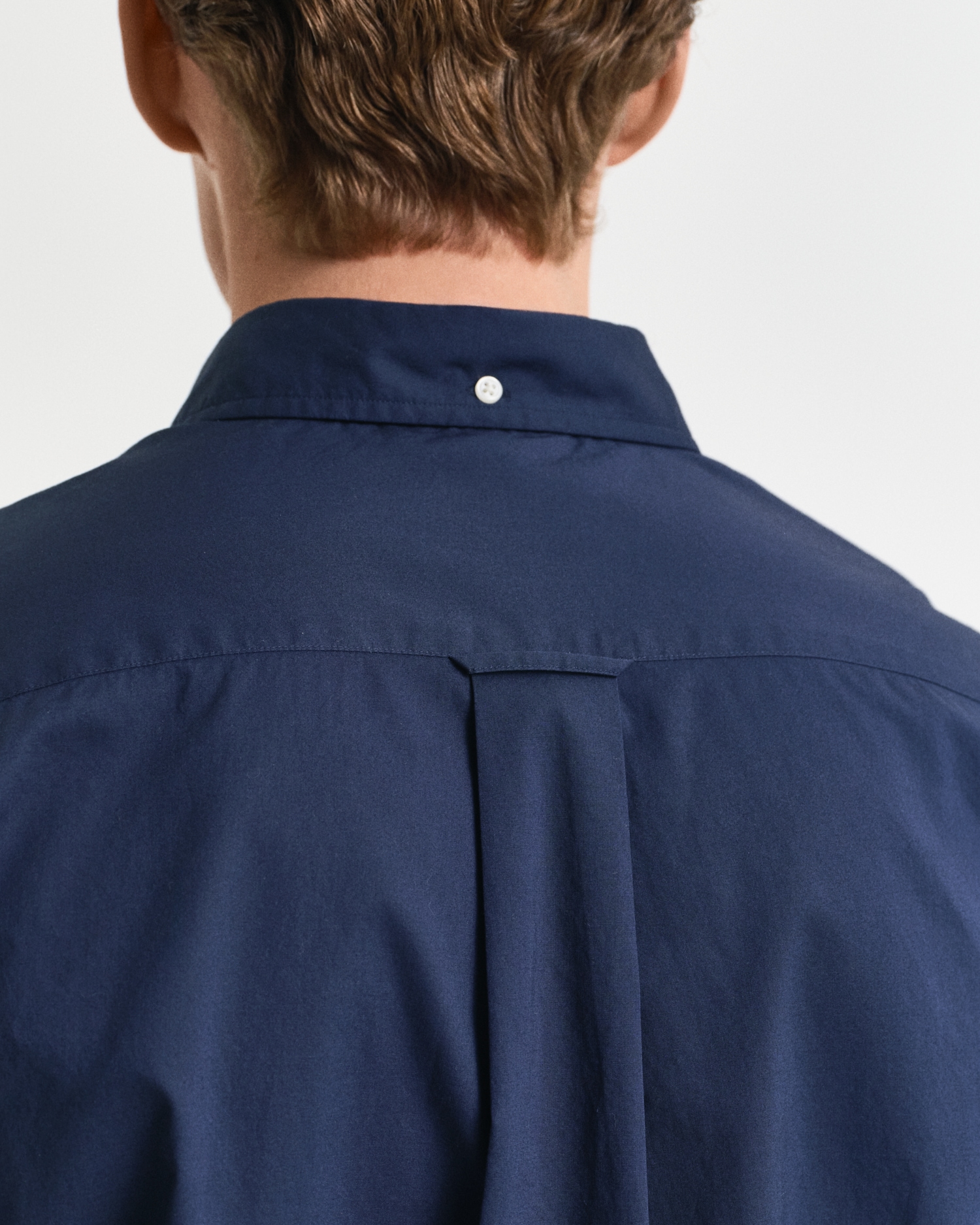Gant Kurzarmhemd »Regular Fit Popeline Hemd leicht strapazierfähig pflegeleicht« mit einer kleinen Logostickerei auf der Brusttasche