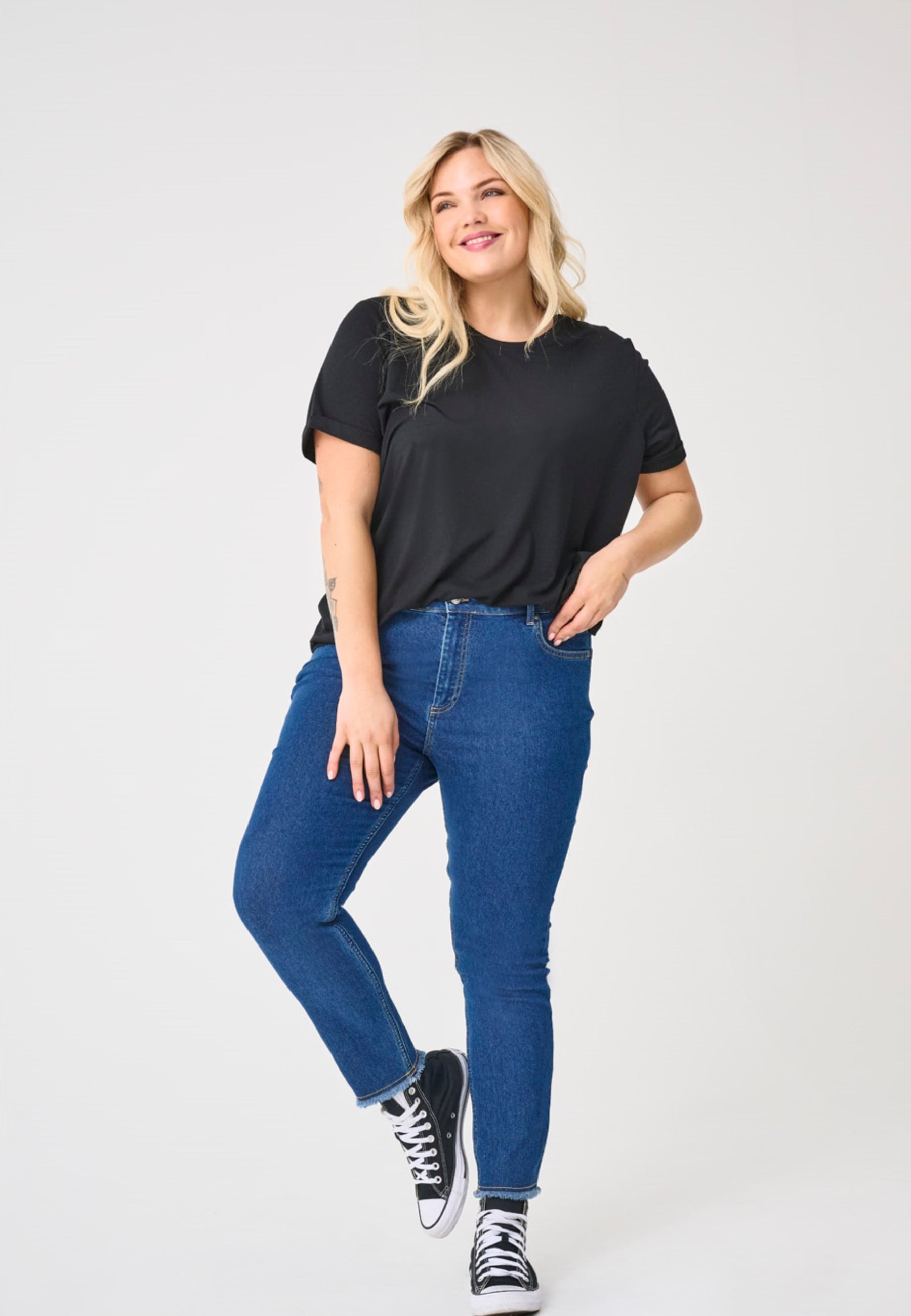 ONLY CARMAKOMA Skinny-fit-Jeans »CARHUSH MID SKINNY ANK RW DNM AKM187«