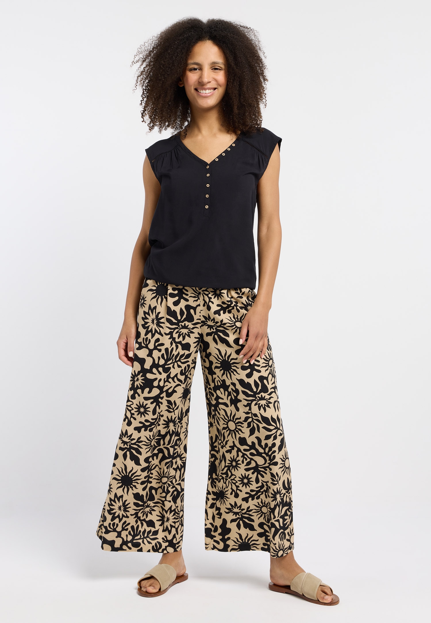 Ragwear T-shirt en V »SALTTY« Viscose avec élastique à l'ourlet et patte de boutonnage
