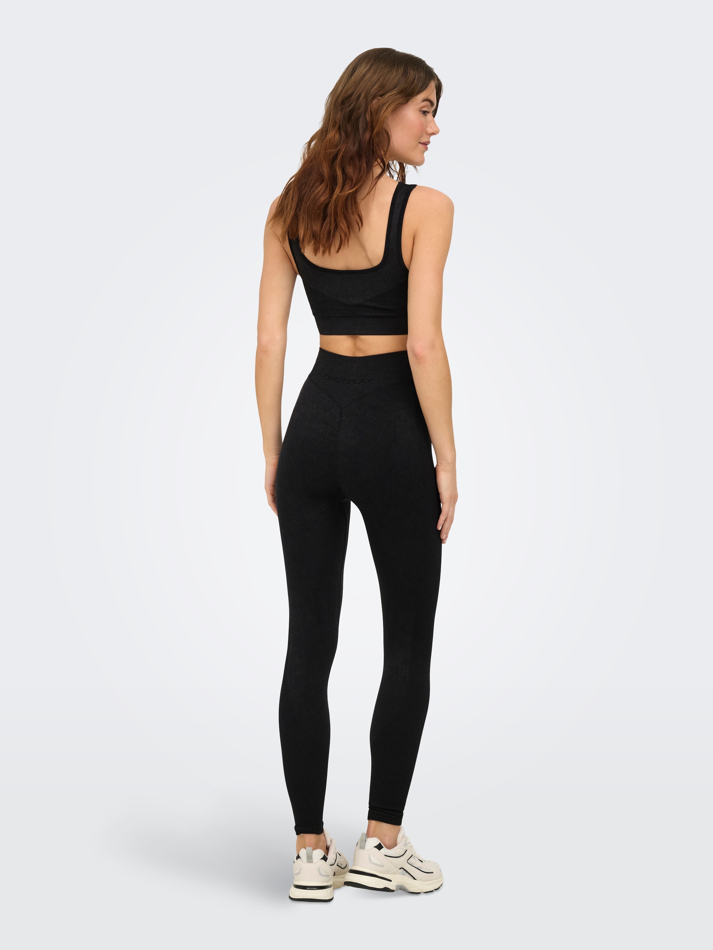 ONLY Play Soutien-gorge de sport »ONPEDDA-2 SEAM BRA NOOS« Regular Fit, en polyamide et élasthanne, respirant, sans fermeture