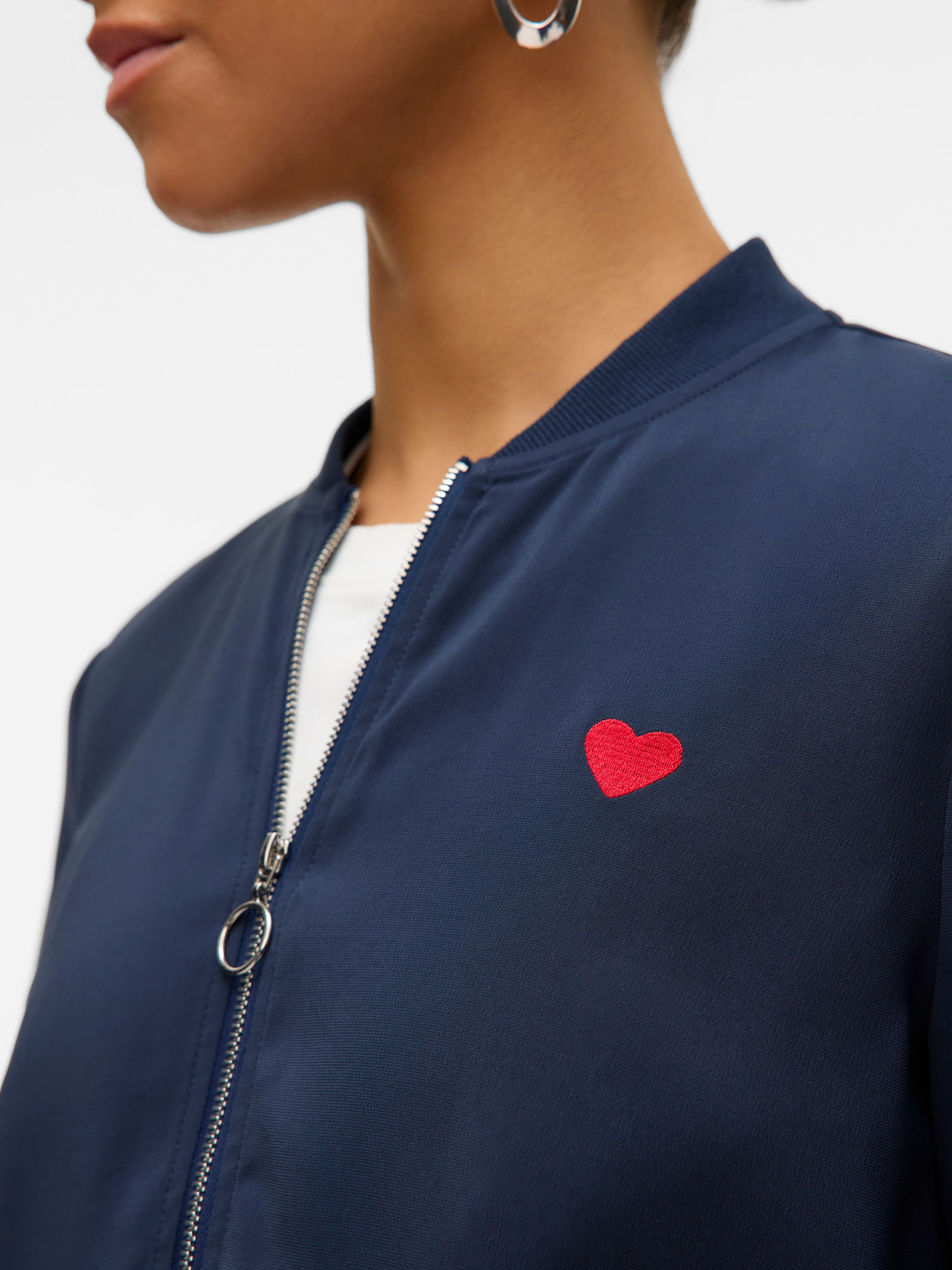 Vero Moda Blouson »VMCOCO L/S BOMBER AOP WVN NOOS« mélange de matériaux