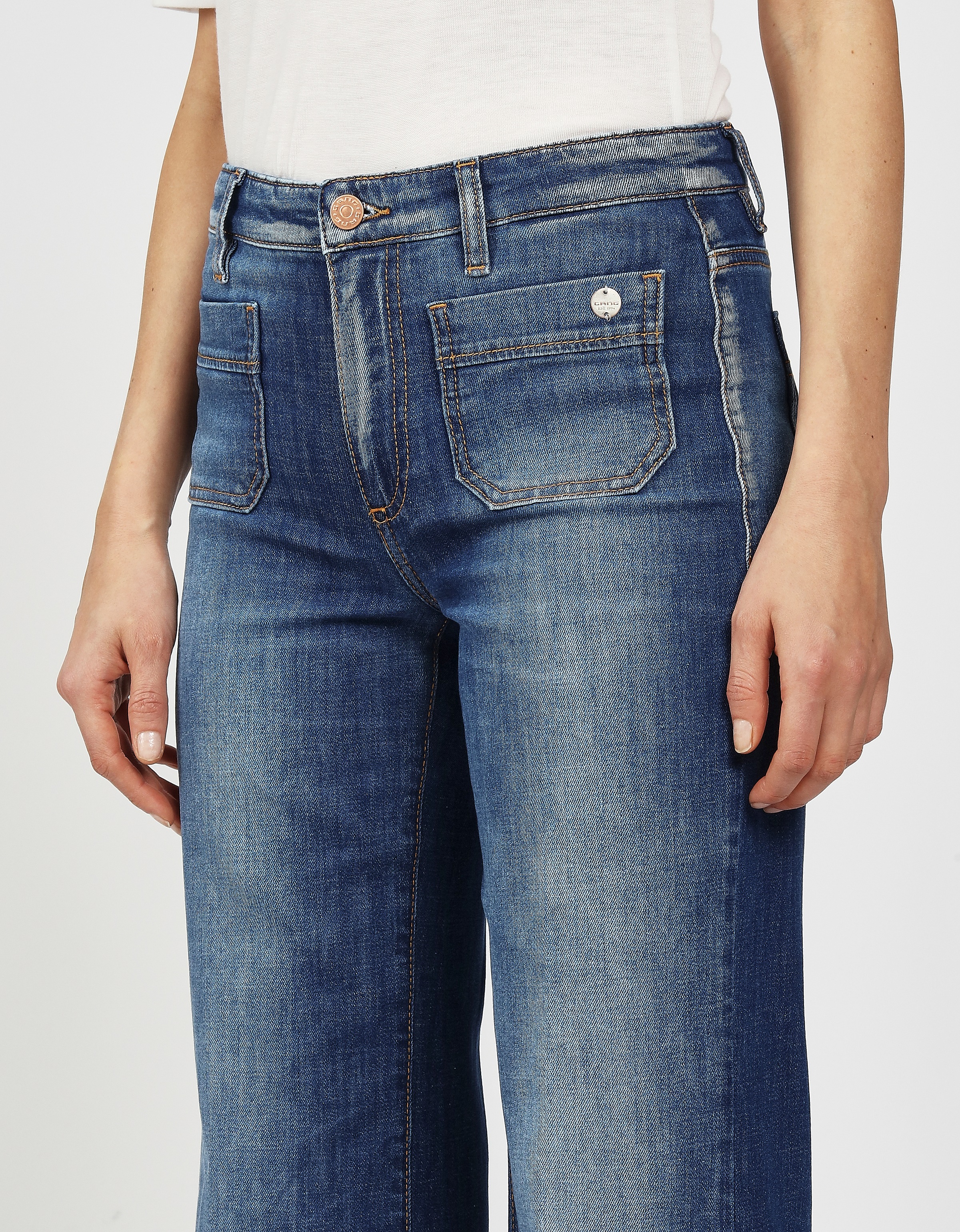 GANG Bootcut-Jeans »94 JESSI FLARED«, im angesagten Leo Muster