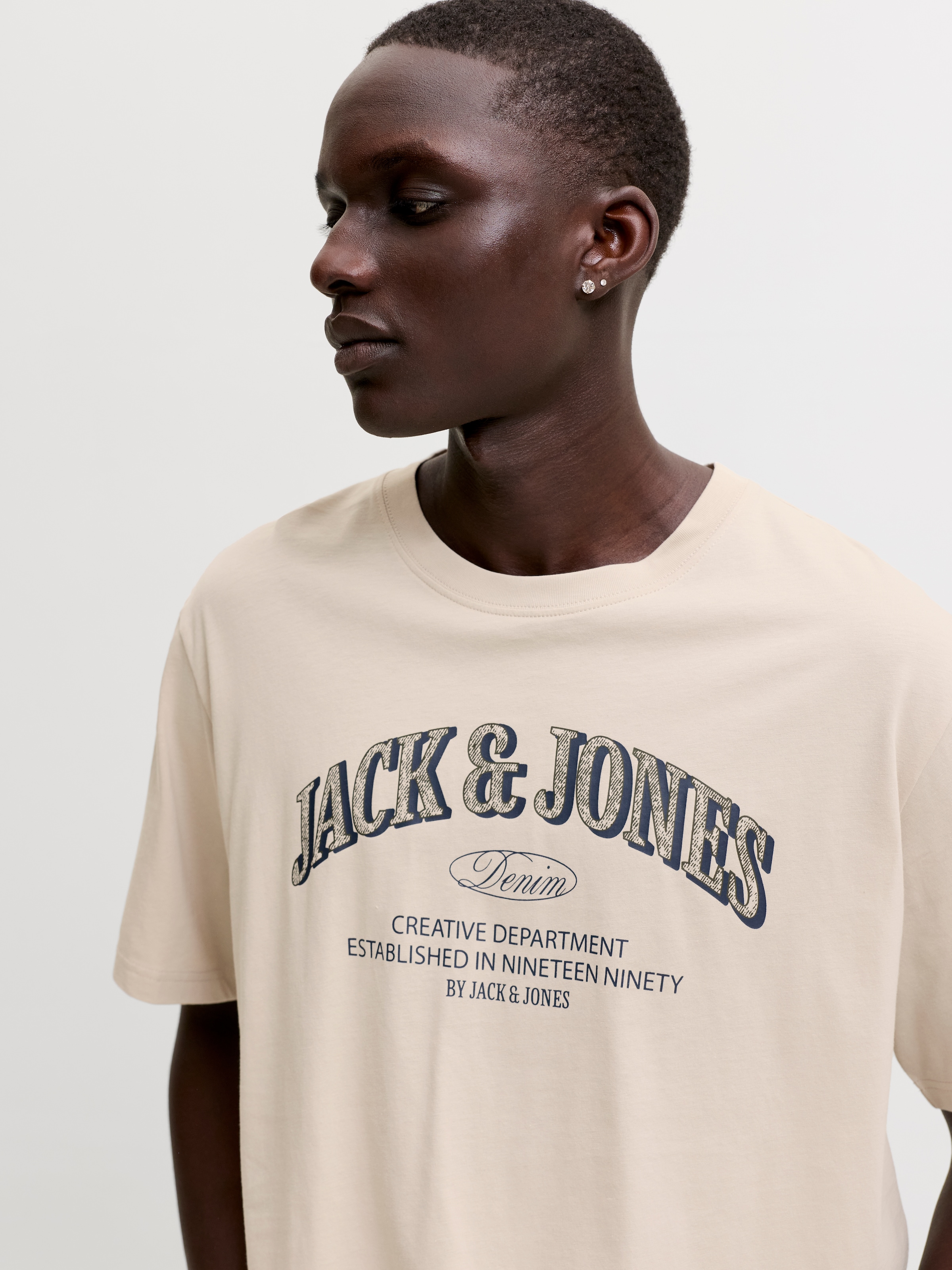 Jack & Jones T-Shirt »JJEDENVER LOGO TEE SS O-NECK 2PK MP« Packung, 2 aus Baumwolle, in Jersey-Qualität, gerade Passform, pflegeleicht