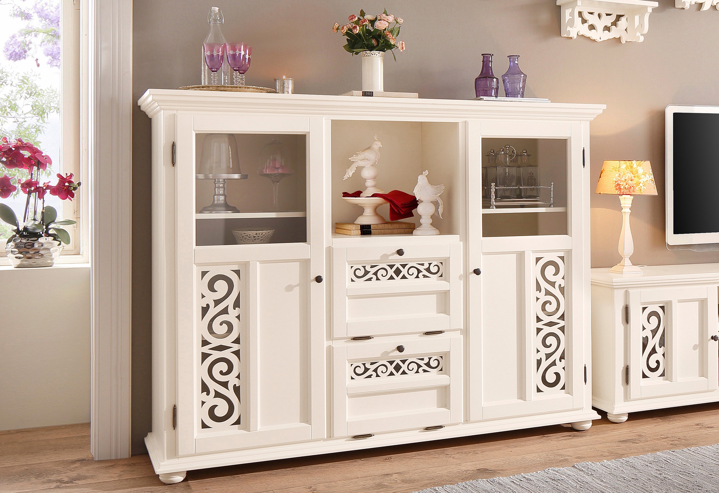 Image of Home affaire Highboard »Arabeske«, erstrahlt in einer schönen Holzoptik, mit dekorativen Fräsungen auf den Türfronten, Breite 160 cm bei Ackermann Versand Schweiz