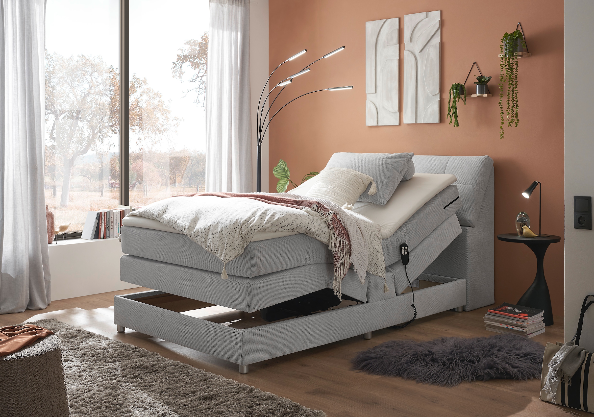 ED EXCITING DESIGN Lit boxspring »Toulouse« inkl. Motor, inkl. Stauraum im Kopfteil