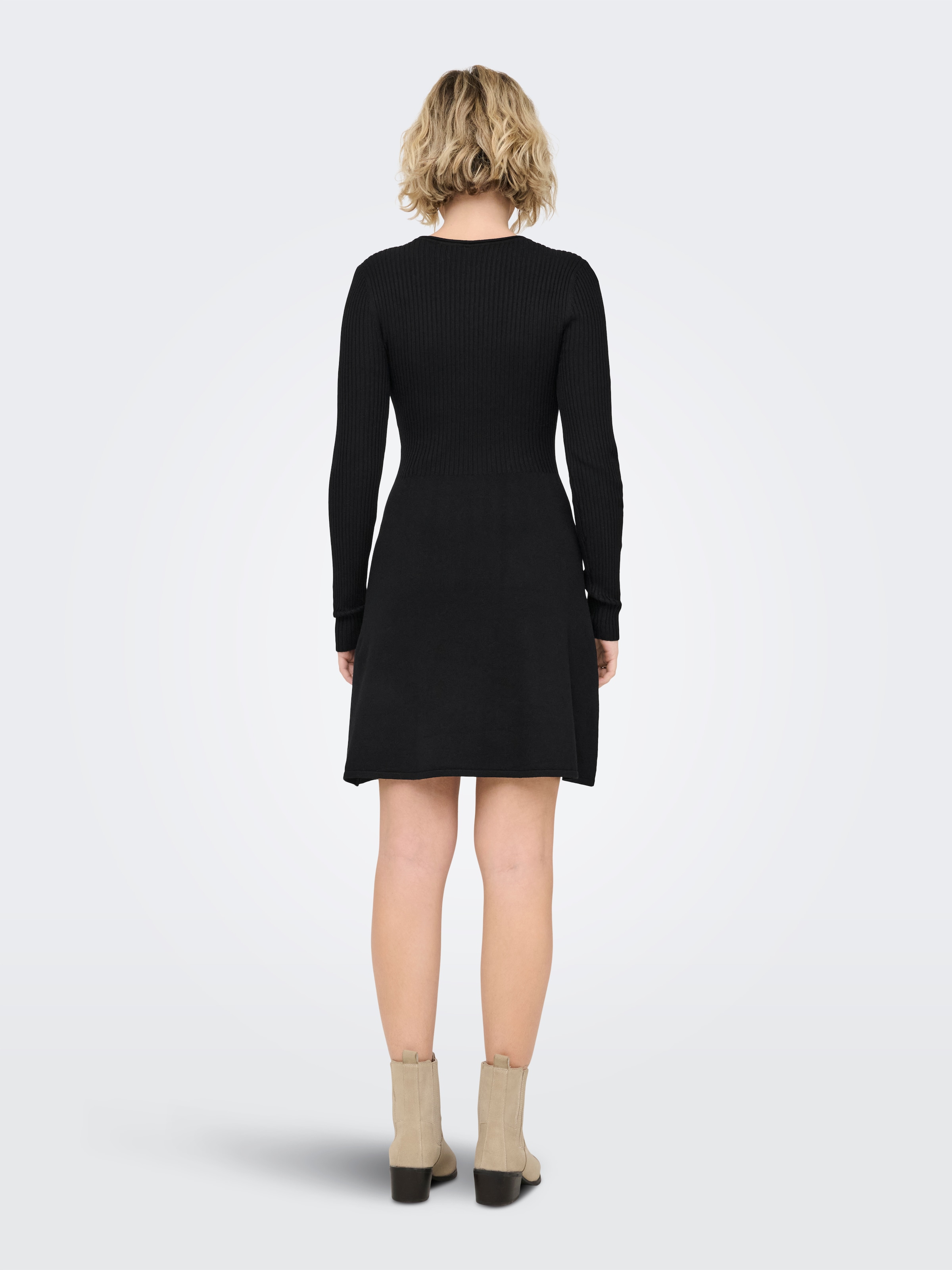 ONLY Mini-robe »ONLMISTY LIFE  LS O-NECK RIB DRES EX KNT« mélange viscose, coupe régulière, col rond
